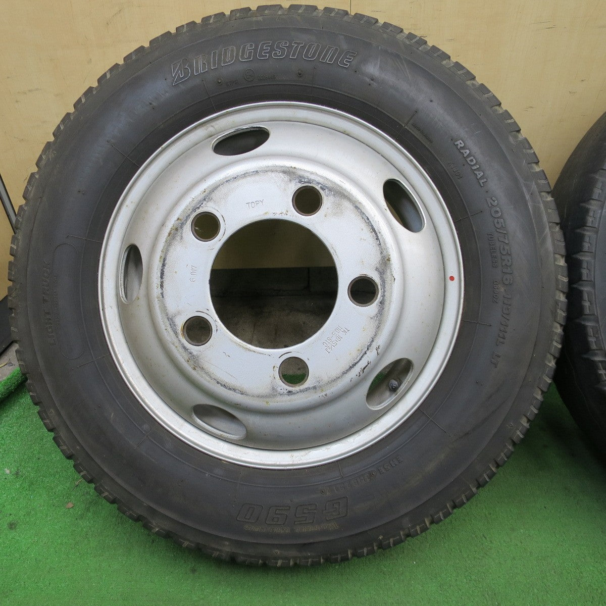 6本価格★トラック 205/75R16 113/111L スタッドレス ブリヂストン ブリザック W969 G590 TOPY スチール 116.5-8TC 16インチ PCD203.2/5H★6031102ナノ