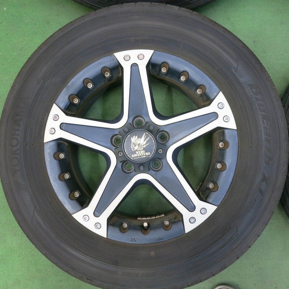 バリ溝！22年！8.5分★215/70R16 ヨコハマ BluEarth-XT AE61 WEDS ADVENTURE ウェッズ アドベンチャー 16インチ PCD114.3/5H★5081804SKノ