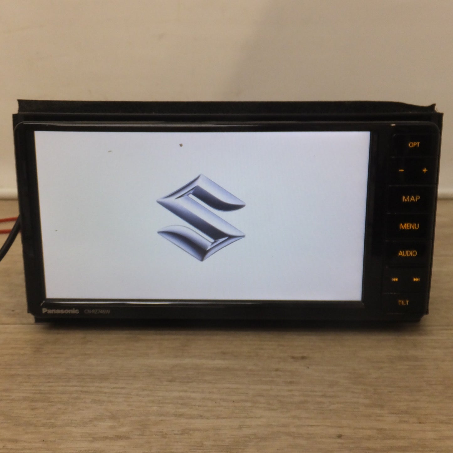 [送料無料] ★パナソニック製 スズキ 純正 AV一体型ナビゲーション CN-RZ746WZA CN-RZ746W 99000-79BM1-W00[28]★