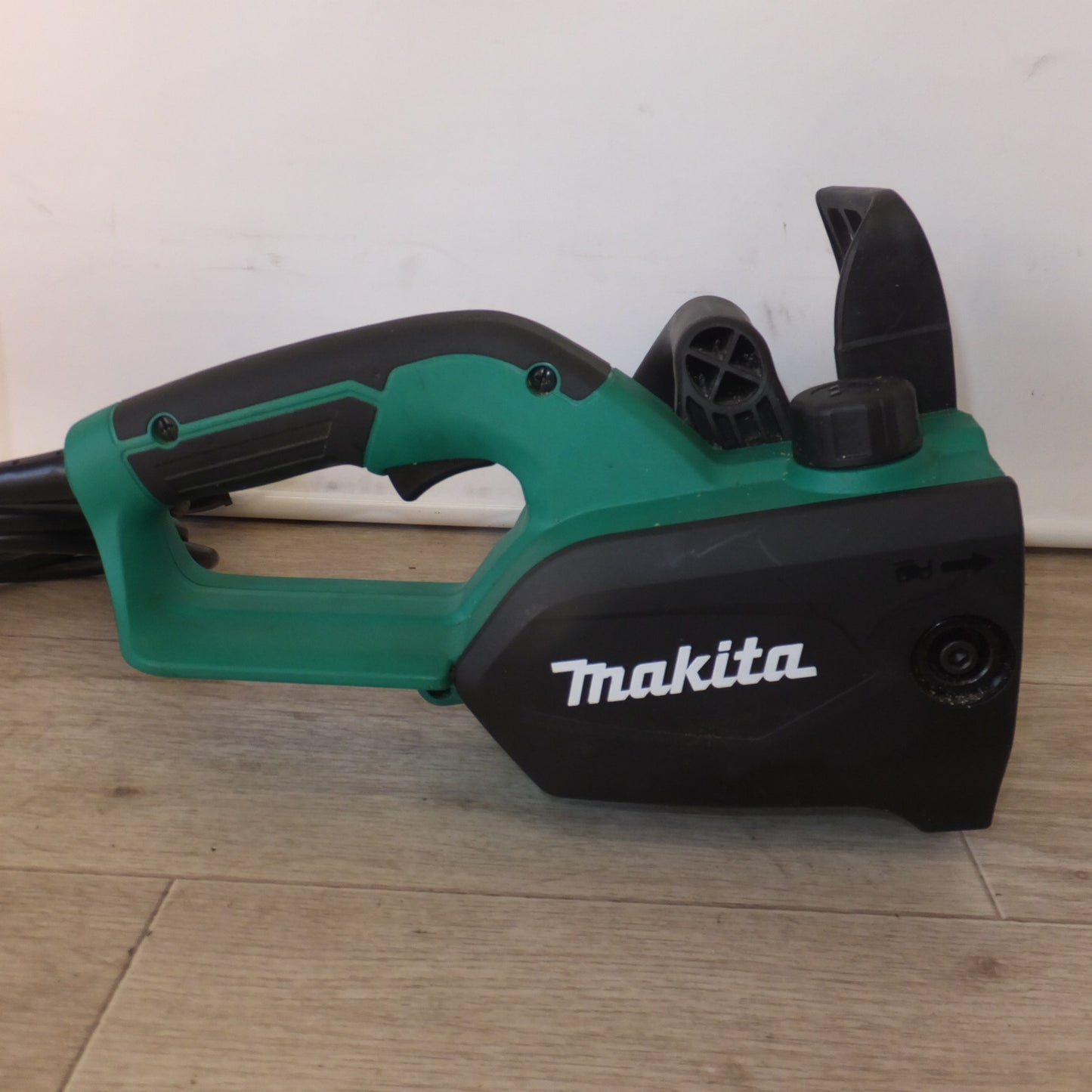 [送料無料] ★マキタ makita 350mm 電気チェンソー M504　100V～ 8.1A 50-60Hz 770W★