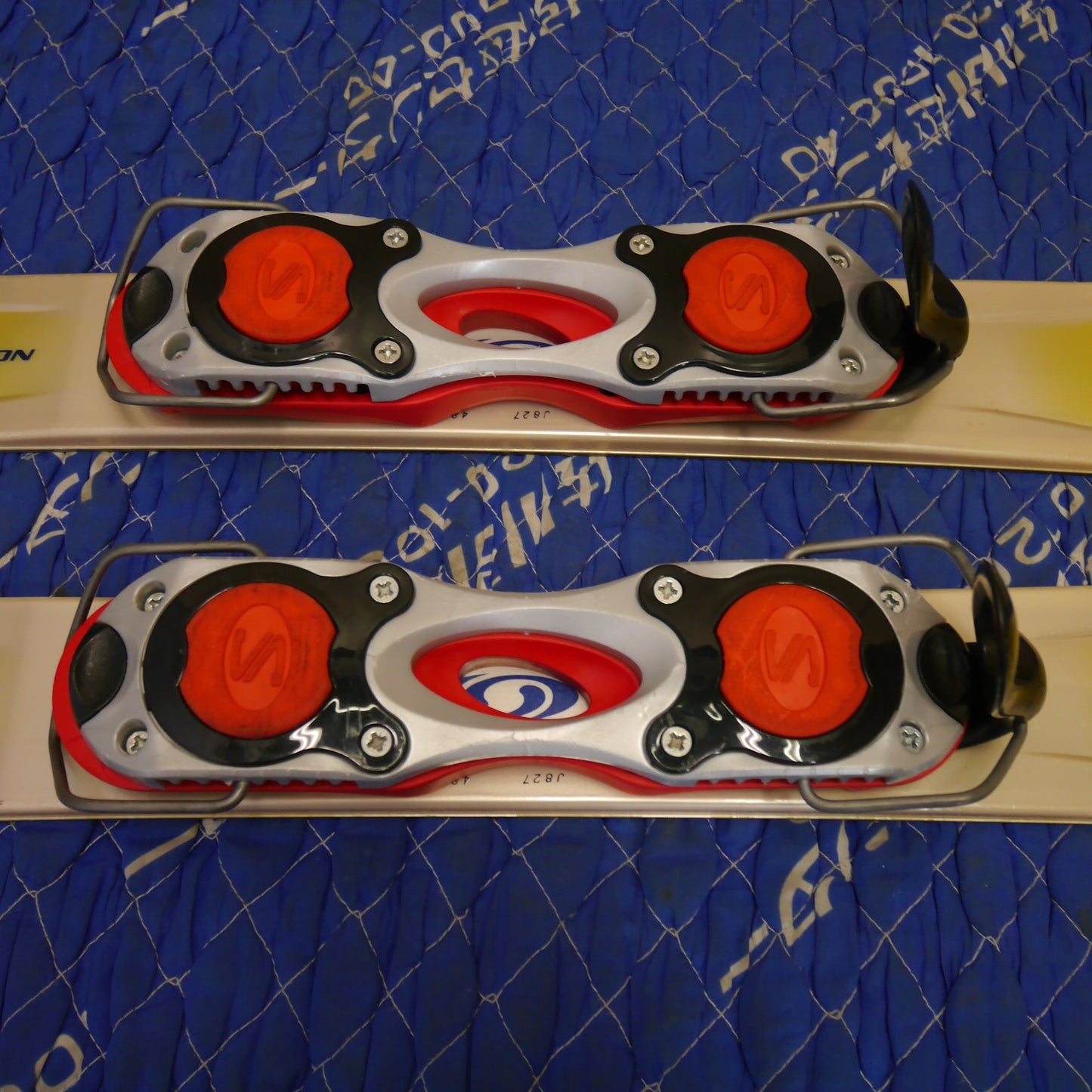 [送料無料] ☆SALOMON SNOW Blade サロモン スノーブレード スキー 板 約88cm ショート スキー 板 ビンディング 現状品☆