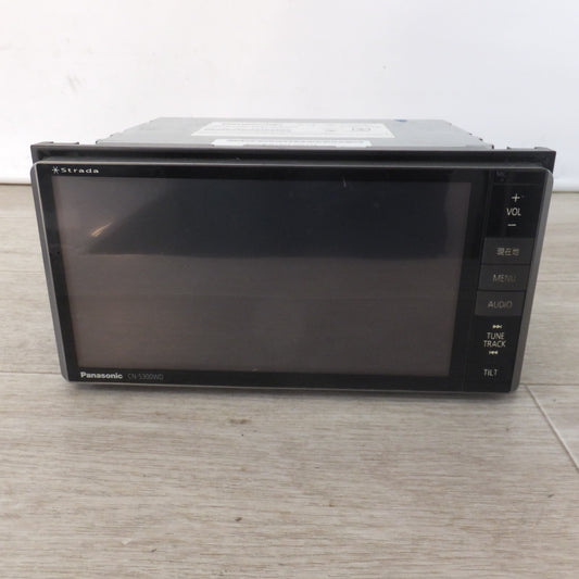 [送料無料] 現状品★パナソニック Panasonic SDカーナビステーション Sシリーズ Strada CN-S300WD(42)★
