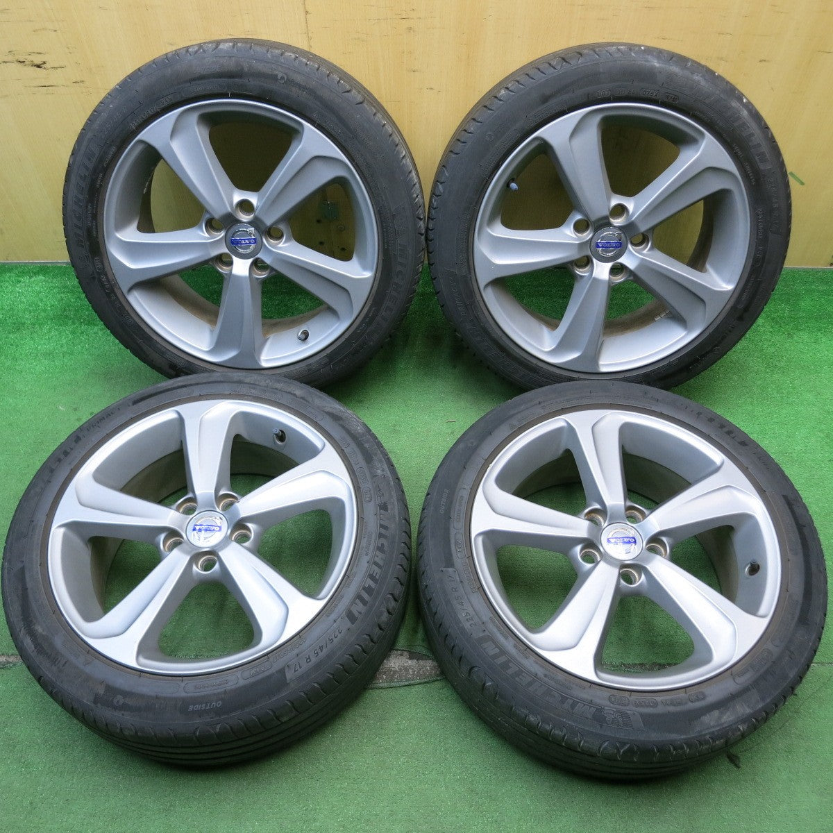 4本価格★ボルボ V40 純正 225/45R17 ミシュラン プライマシー4 17インチ PCD108/5H★5062105HAノ