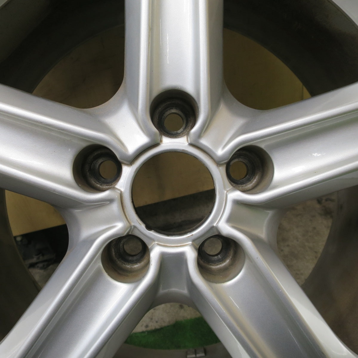 バリ溝！23年！ほぼ10分◎アウディ A4 8K 純正 225/50R17 スタッドレス トーヨー オブザーブ ガリット GIZ 17インチ PCD112/5H◎6091101NGス