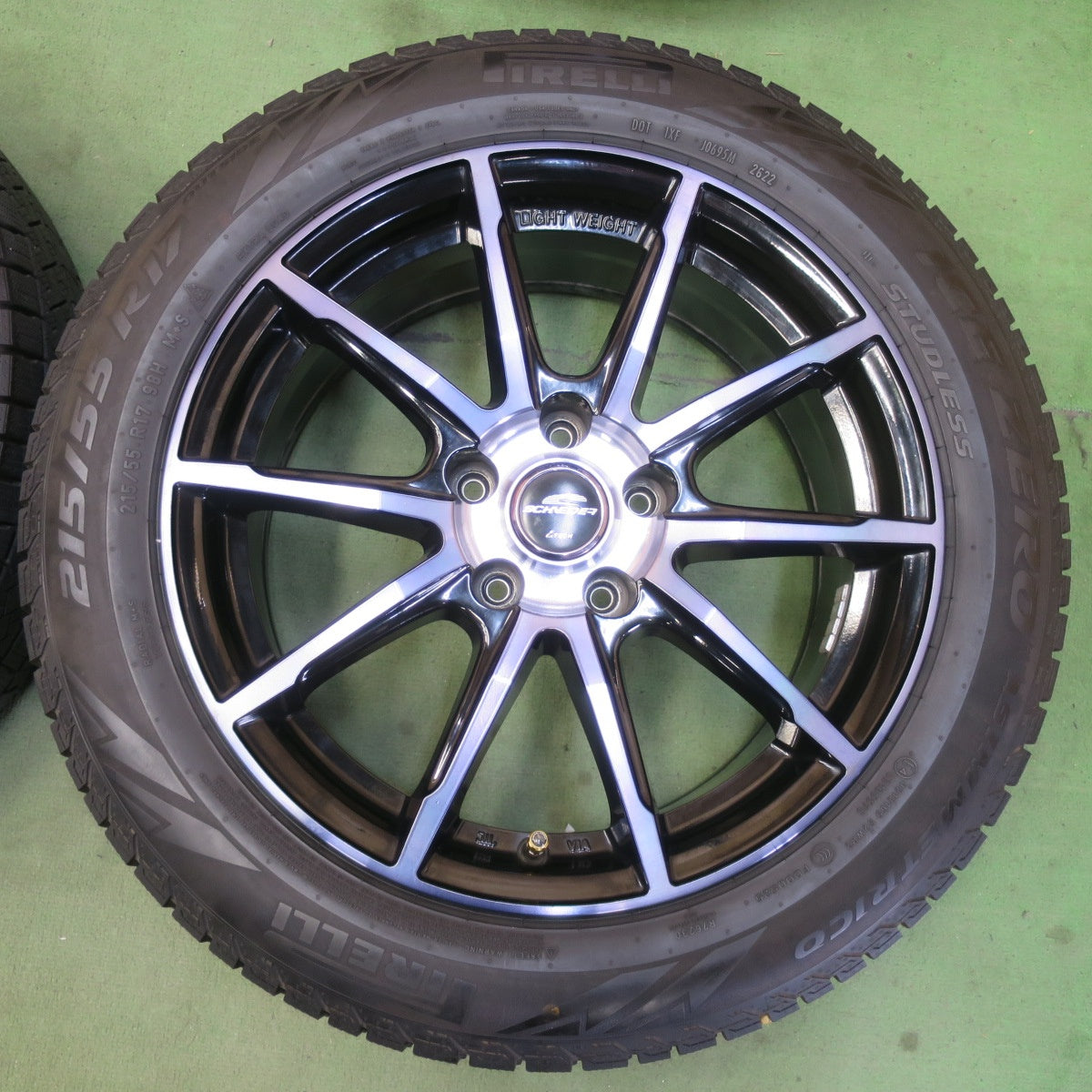 バリ溝！22年！キレイ！9分★スタッドレス 215/55R17 ピレリ アイス ゼロ アシンメトリコ SCHNEIDER シュナイダー 17インチ PCD114.3/5H★6042008イス