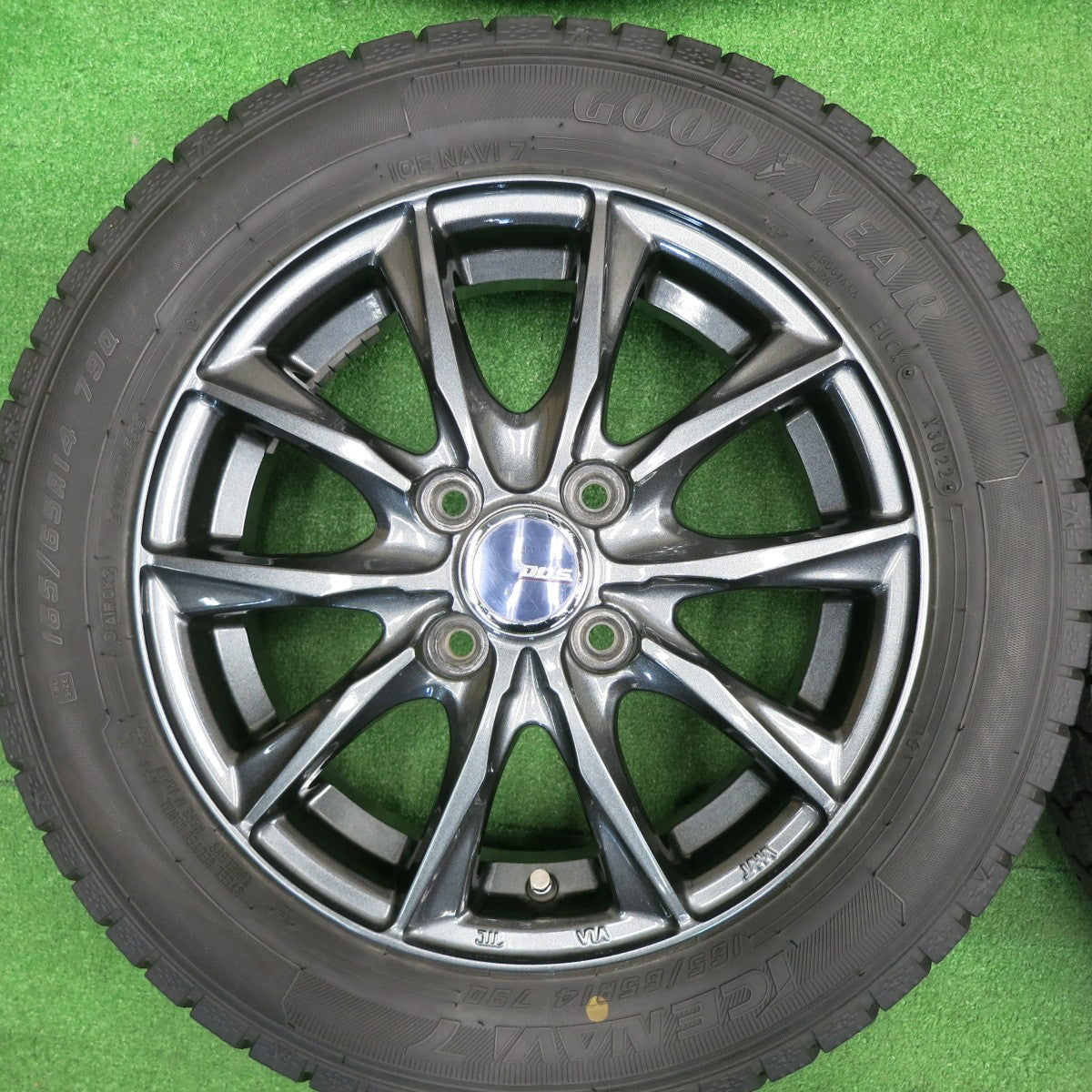 [送料無料] バリ溝！22年！キレイ！8.5分★スタッドレス 165/65R14 グッドイヤー アイスナビ7 D.O.S. DOS 14インチ 軽自動車 ハスラー 等 PCD100/4H★4121806TNス