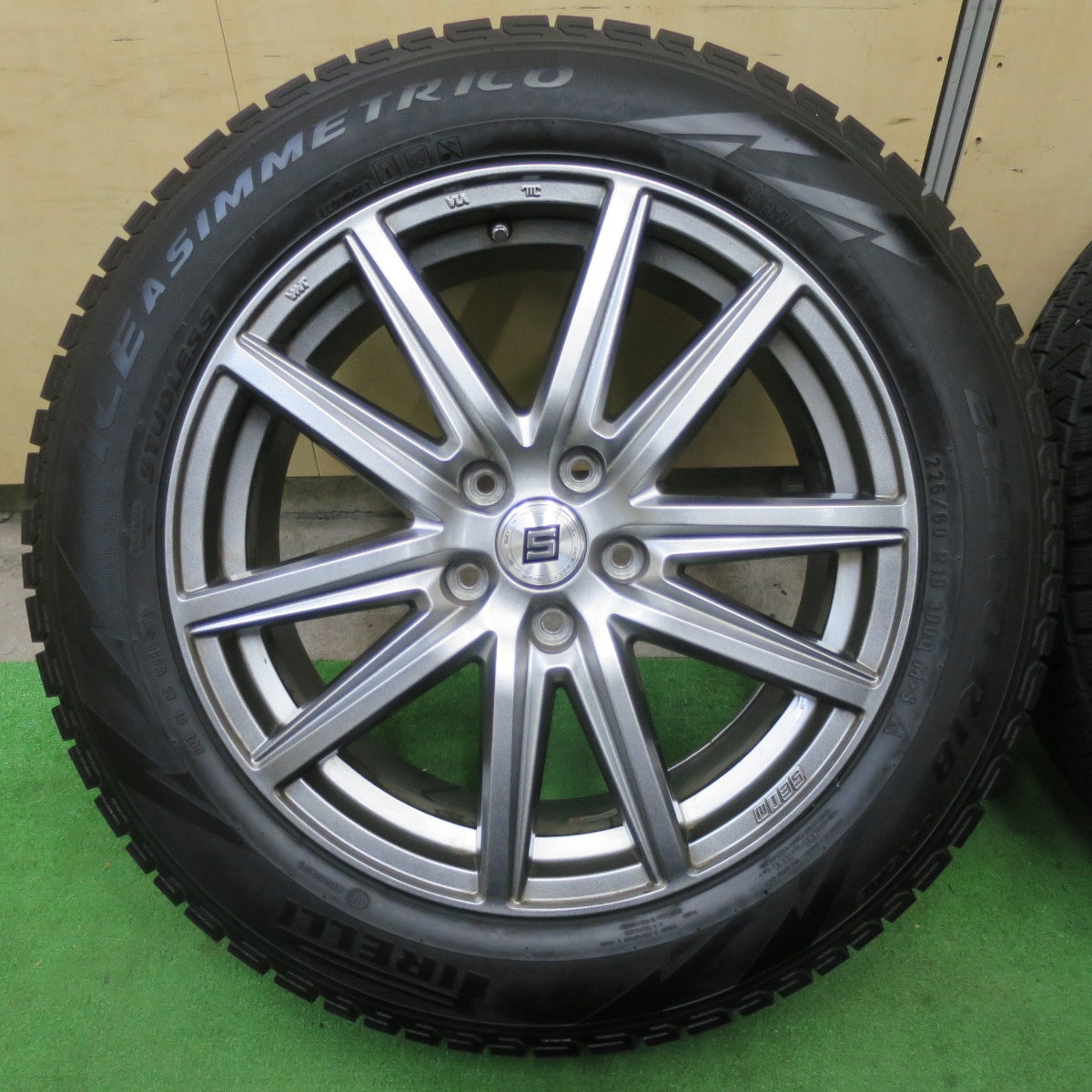 バリ溝！21年！キレイ！9分★スタッドレス 225/60R18 ピレリ アイスアシンメトリコ SEIN ザイン 18インチ PCD114.3/5H★5091703TTス