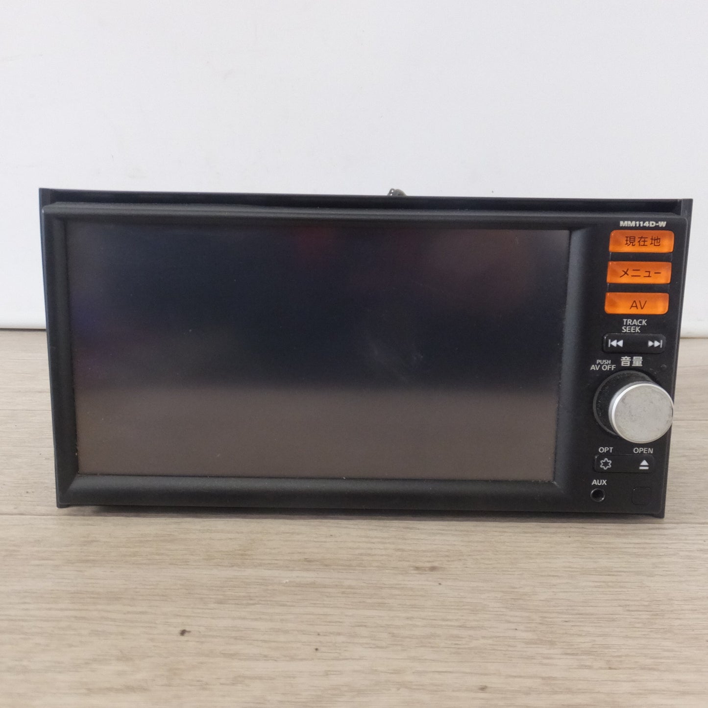 [送料無料] ★日産 NISSAN 純正 オリジナルナビゲーション MM114D-W B8260-79925[1]★