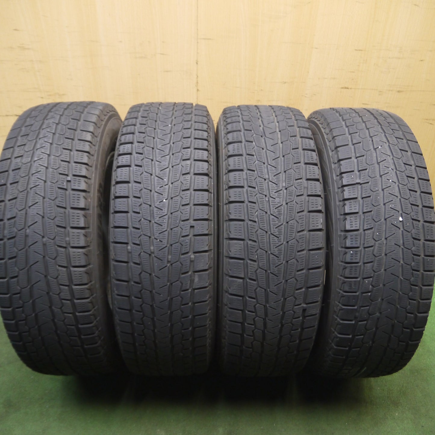 *送料無料* 4本価格★スタッドレス 215/70R16 ヨコハマ アイスガード G075 TOPRUN トップラン 16インチ PCD114.3/5H★4072403Hス