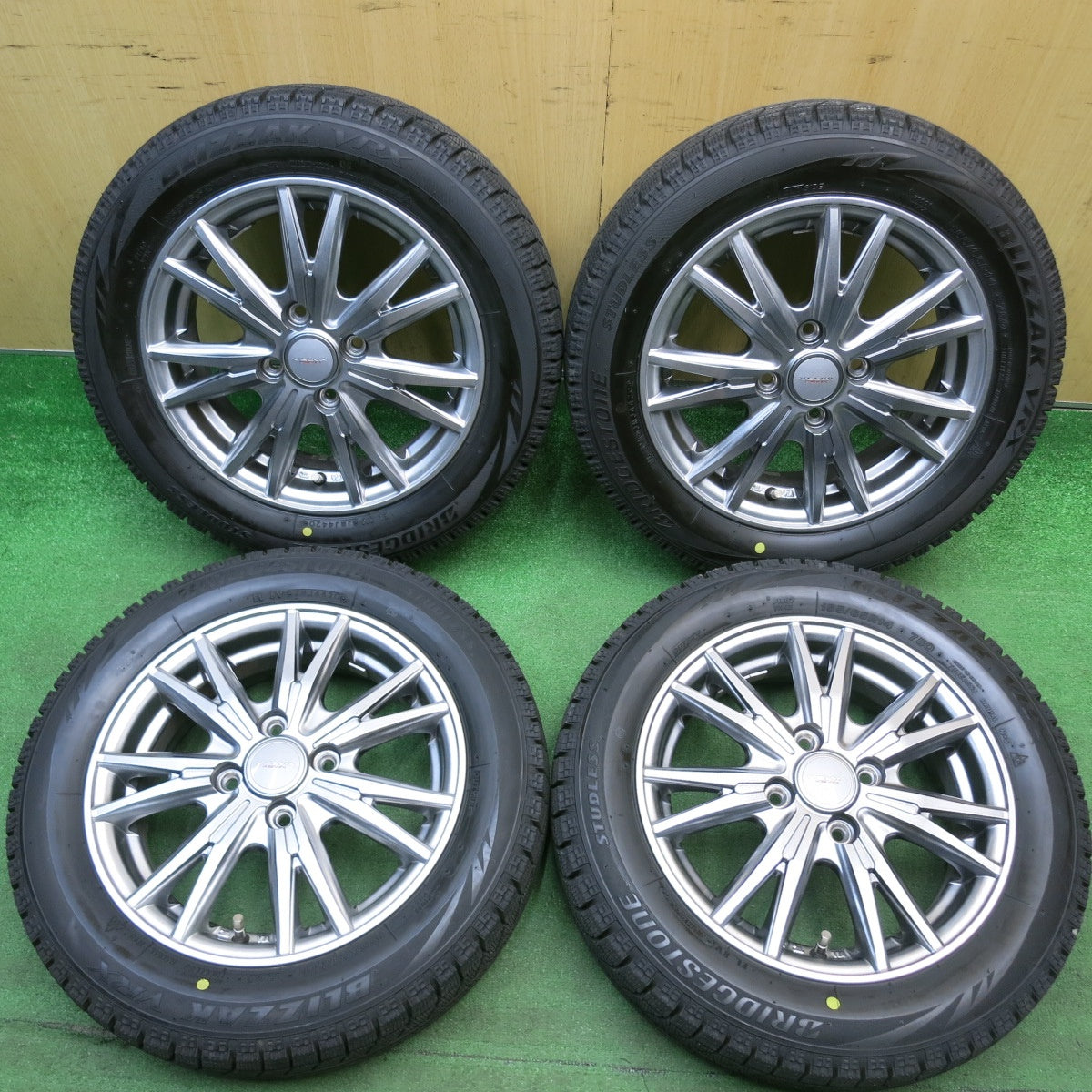 ほぼ未使用！キレイ★スタッドレス 155/65R14 ブリヂストン ブリザック VRX VELVA KEVIN ヴェルヴァ ケヴィン 14インチ PCD100/4H★6041210HAス