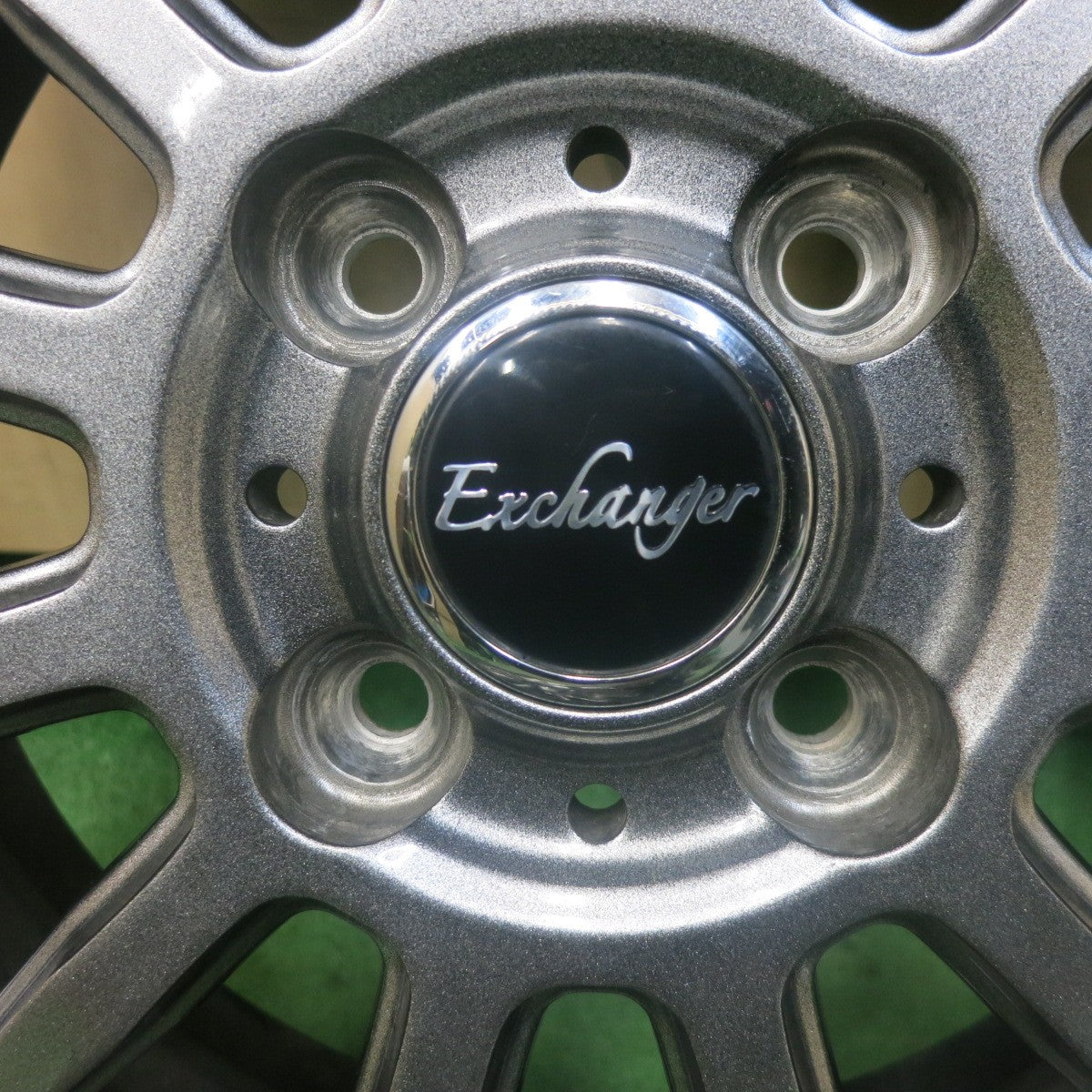 バリ溝！23年！キレイ！9.5分以上★スタッドレス 165/65R15 グッドイヤー アイスナビ7 Exchanger 15インチ 軽サイズ タフト ハスラー 等 PCD100/4H★5122402SKス