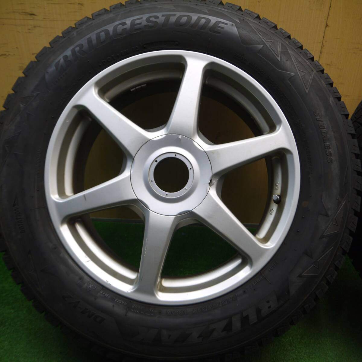 4本価格★スタッドレス 225/65R17 ブリヂストン ブリザック DM-V2 Blows 17インチ PCD100 114.3/5H マルチ★5012712Hス