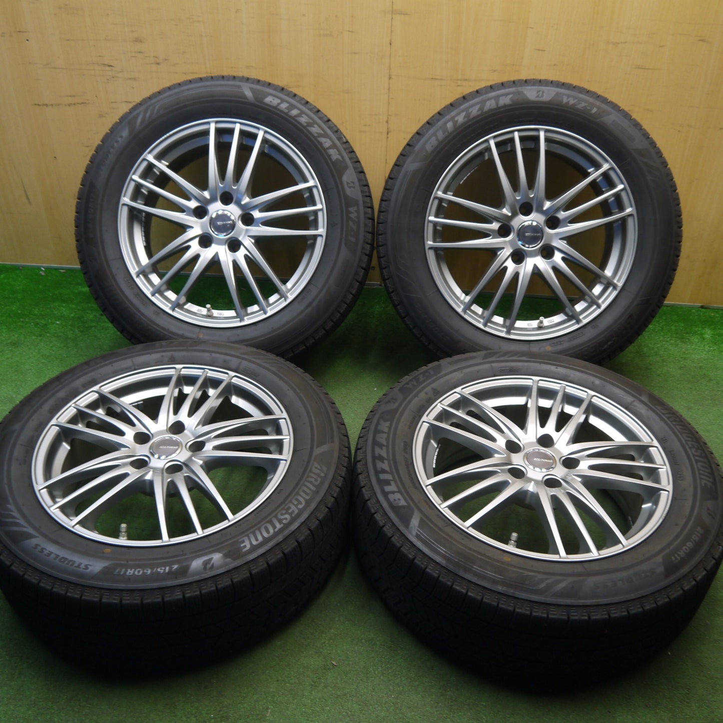 トヨタ純正センサー付！バリ溝！25年！キレイ！ほぼ10分★スタッドレス 215/60R17 ブリヂストン ブリザック WZ-1 ECO FORME SE-18 エコフォルム 17インチ PCD114.3/5H★6031803Hス