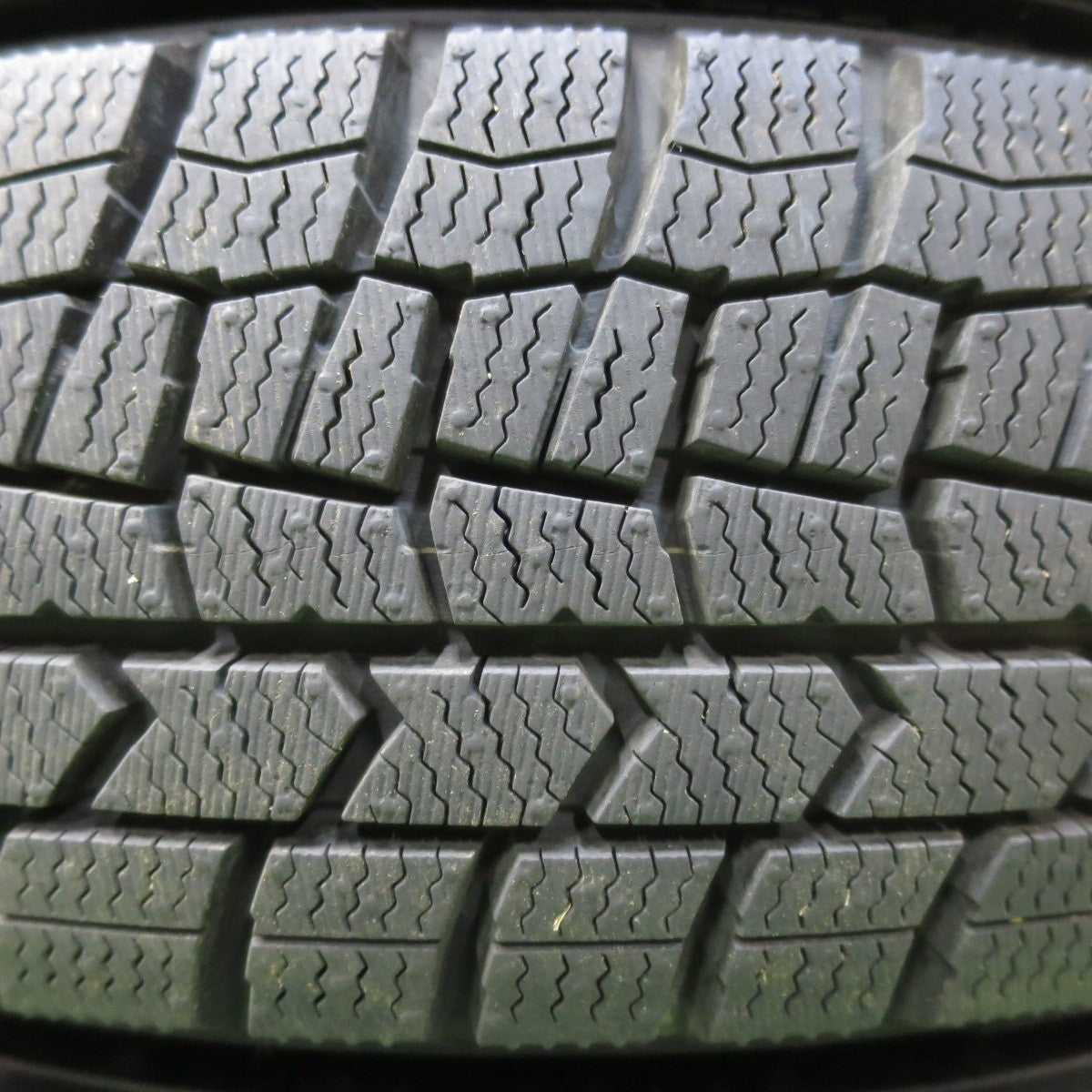 バリ溝！23年！キレイ！ほぼ10分★スタッドレス 155/65R14 ダンロップ ウインターマックス WM02 Exceeder エクシーダー 14インチ PCD100/4H★5030601イス