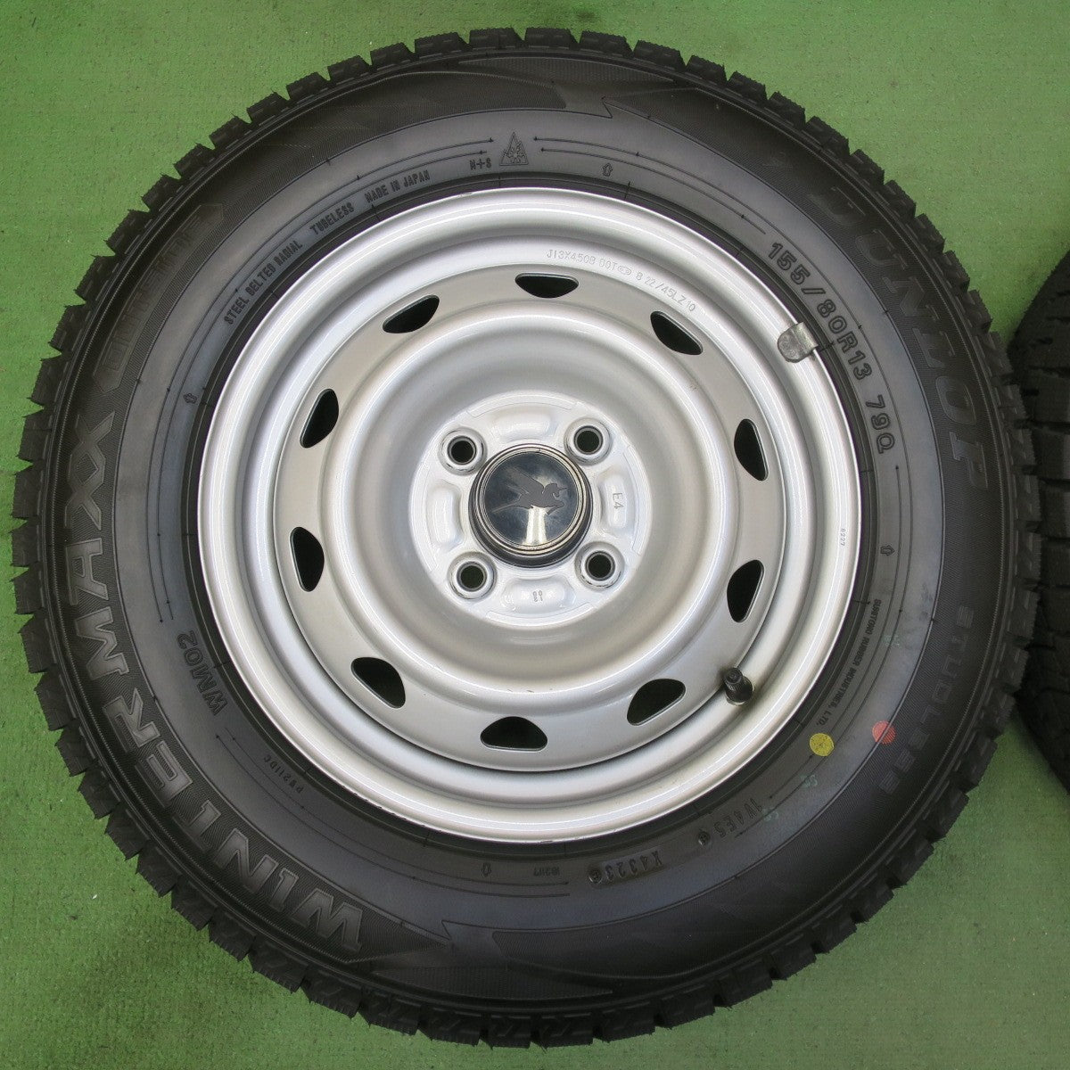 ほぼ未使用！23年！キレイ★スタッドレス 155/80R13 ダンロップ ウインターマックス WM02 スチール ホイール 13インチ PCD100/4H★5100707イス
