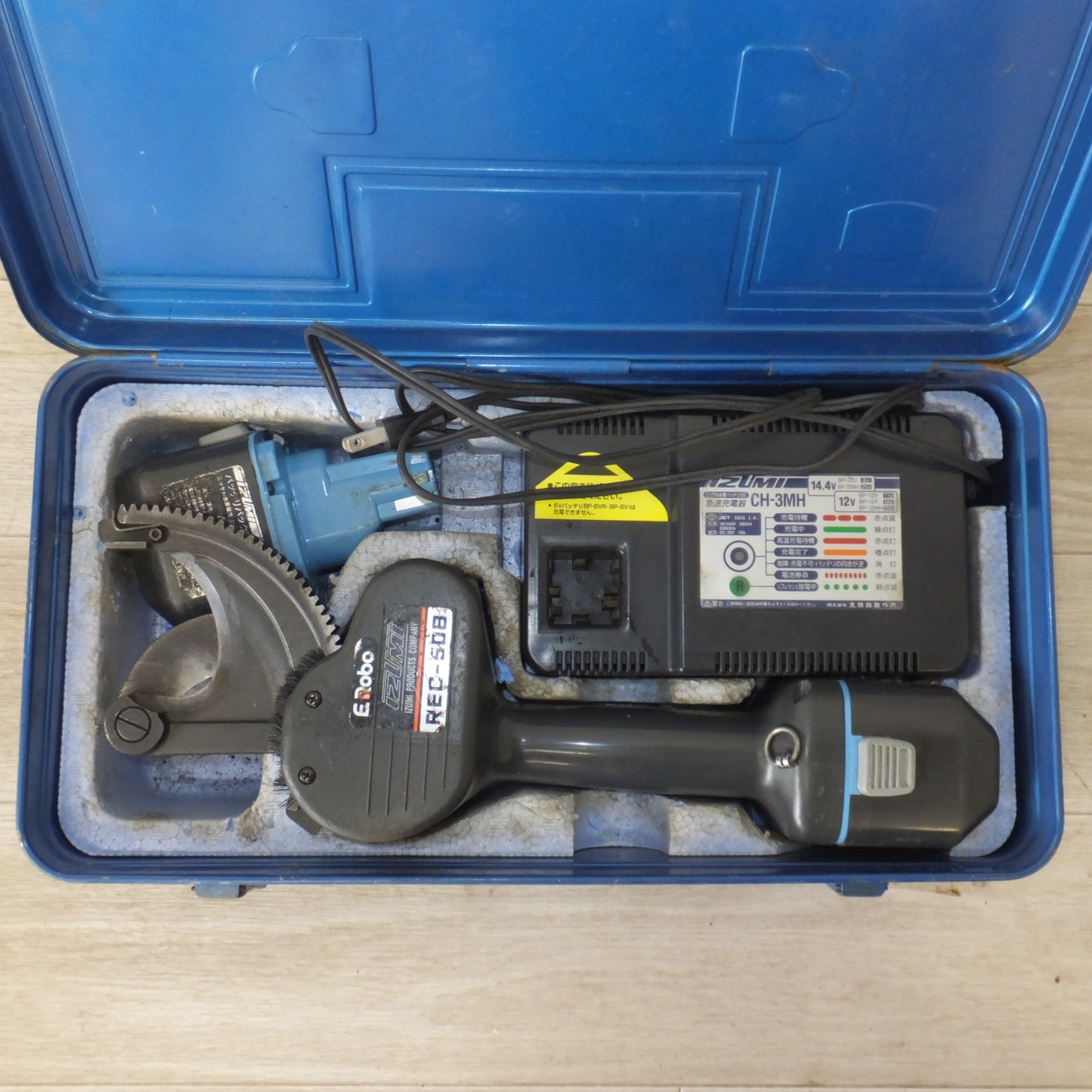 [送料無料] ジャンク★泉精器 IZUMI 充電式ケーブルカッター REC50B★