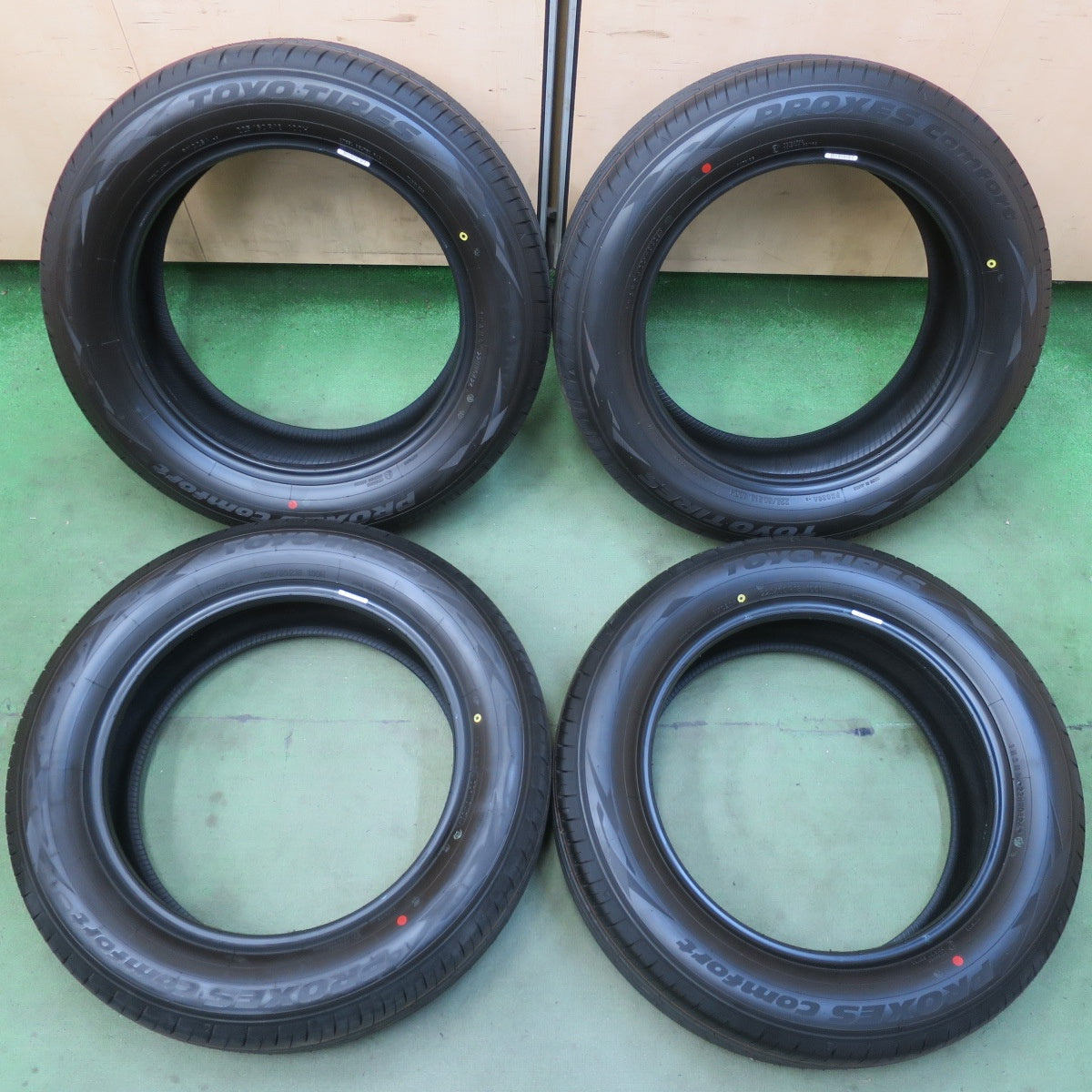 新車外し！26年★225/60R18 トーヨー プロクセス Comfort コンフォート 18インチ タイヤ 40系 アルファード ヴェルファイア ハリアー 等★6061402イノタ