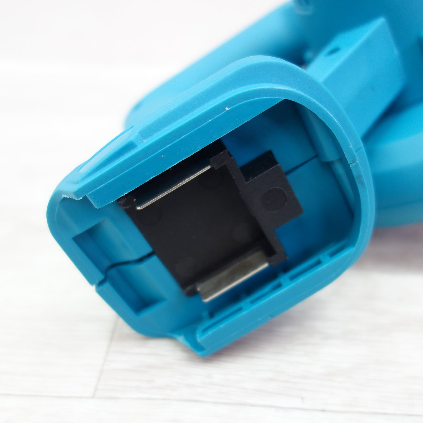 [送料無料] ☆マキタ 互換品 充電式 ブロワ 小型 BLO185S01 ブロワー 送風 電動 工具☆