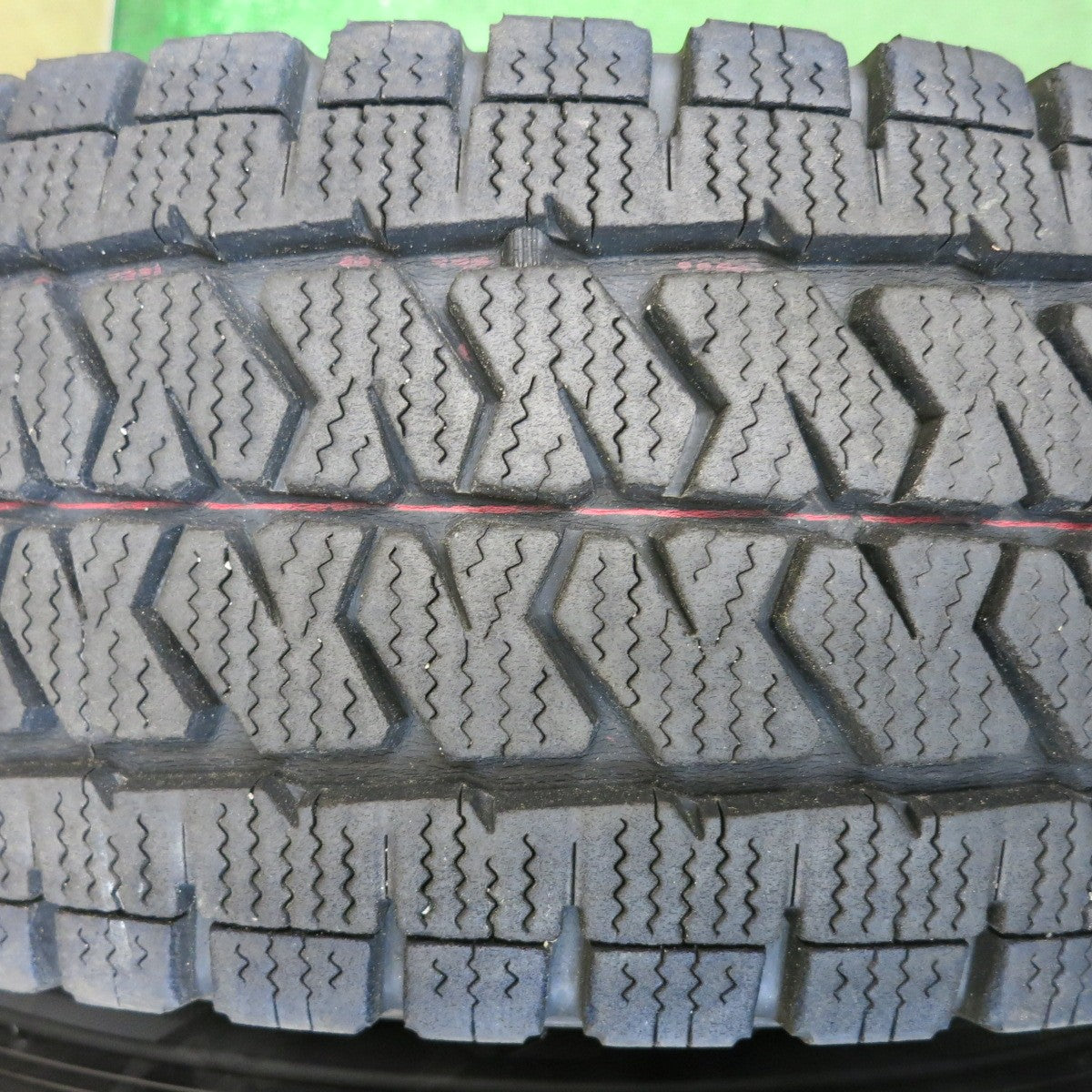 バリ溝！22年！キレイ！9分◎スタッドレス 195/80R15 107/105N ブリヂストン ブリザック VL10 KAZERA H301 MONZA カゼラ 15インチ PCD139.7/6H◎6101110HAス