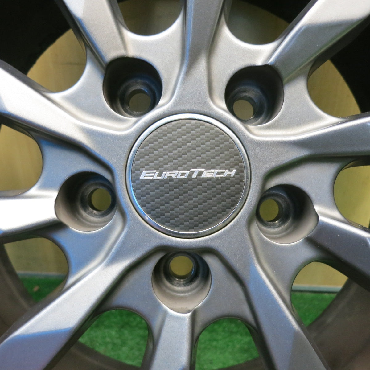 超バリ溝！24年！ほぼ10分★ワーゲン 等 EUROTECH GAYA10 215/60R16 スタッドレス ヨコハマ アイスガード iG60 16インチ ユーロテック ガヤ10 PCD112/5H★6040505HAス