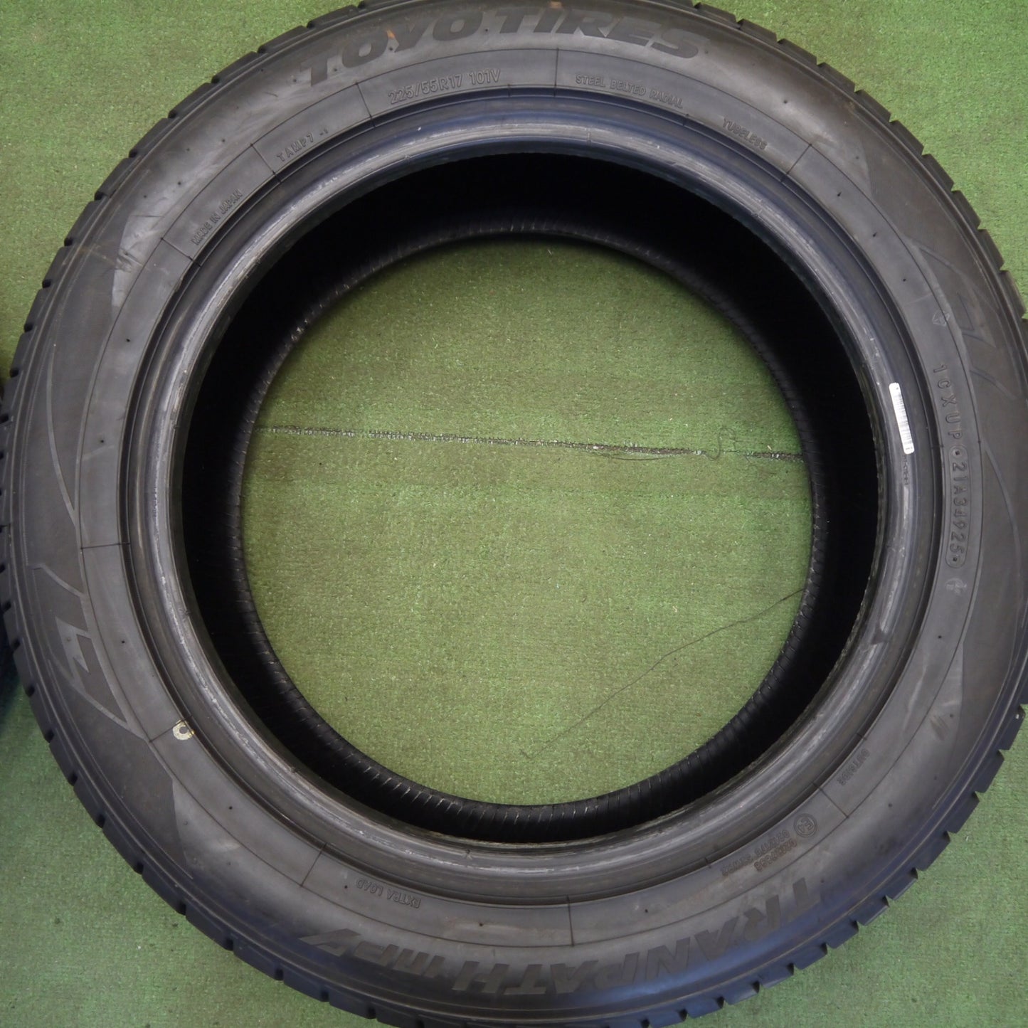 バリ溝！25年！9.5分★225/55R17 トーヨー トランパス MP7 タイヤ 17インチ フォレスター C-HR アルファード CX5 等★6051806Hノタ