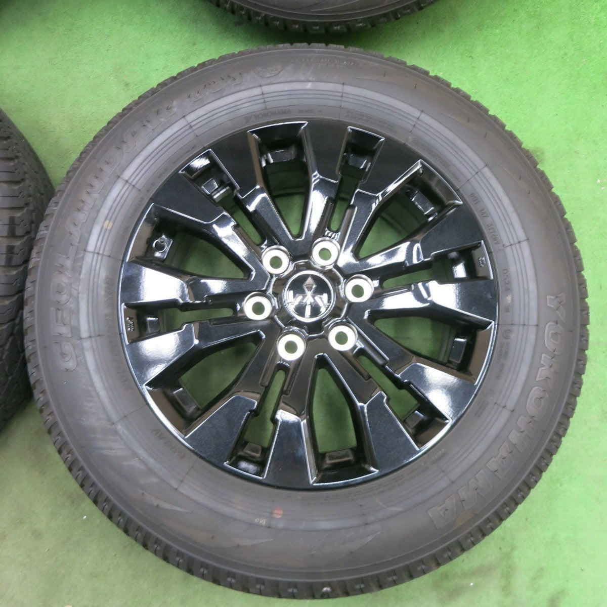 新車外し！24年★三菱 トライトン GSR 純正 265/60R18 ヨコハマ ジオランダー G94 18インチ PCD139.7/6H★6011907ナノ