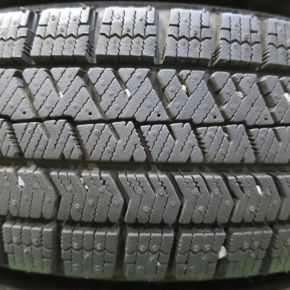 バリ溝！22年！キレイ！ほぼ10分★スタッドレス 155/65R14 ブリヂストン ブリザック VRX2 ESTROSA EST-5T エステローザ 14インチ PCD100/4H★5112107イス