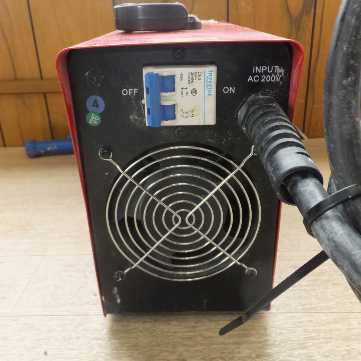 [送料無料] ★日動工業 NICHIDO デジタルインバーター直流溶接機 BMウェルダー200 BM2-200DA　単相200Ｖ 50/60Hz★