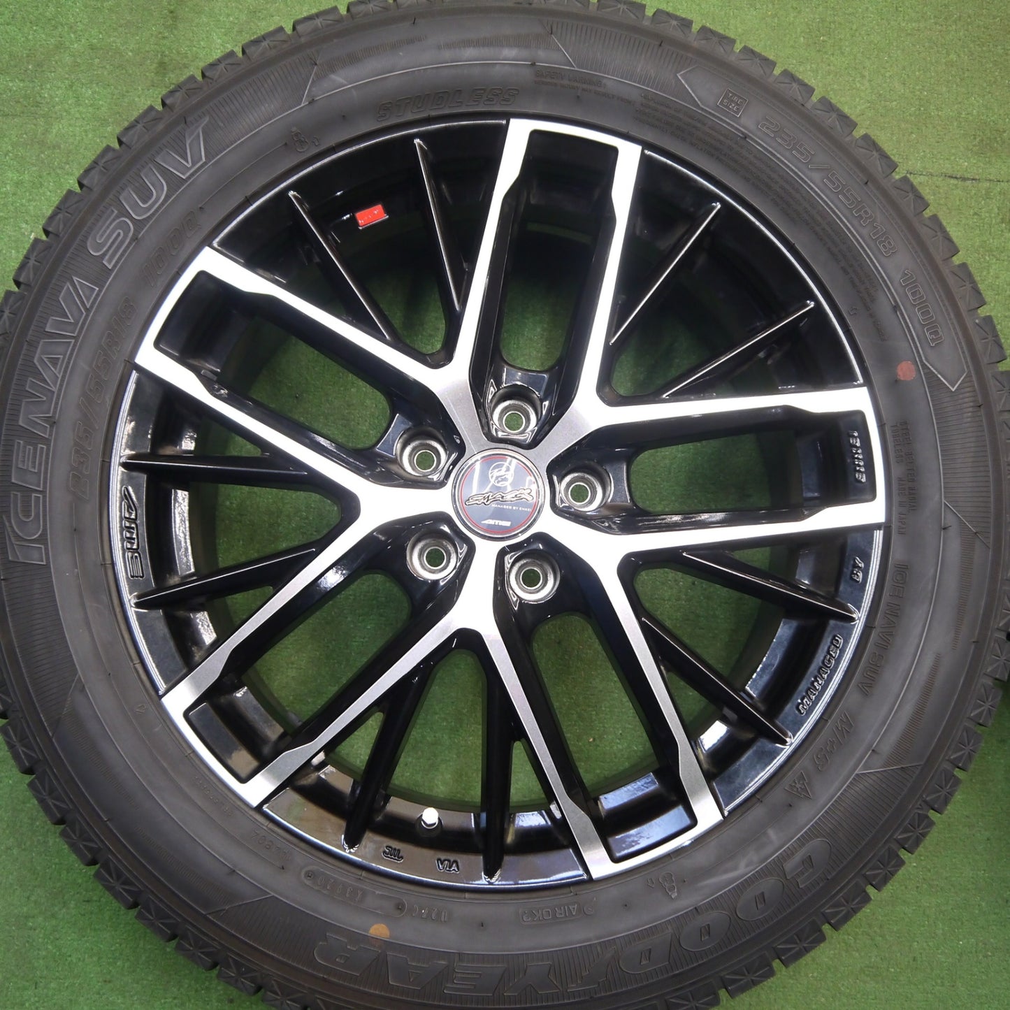 バリ溝！キレイ！9.5分以上★スタッドレス 235/55R18 グッドイヤー アイスナビ SUV SMACK ENKEI AME スマック エンケイ 18インチ PCD114.3/5H★6013008Hス