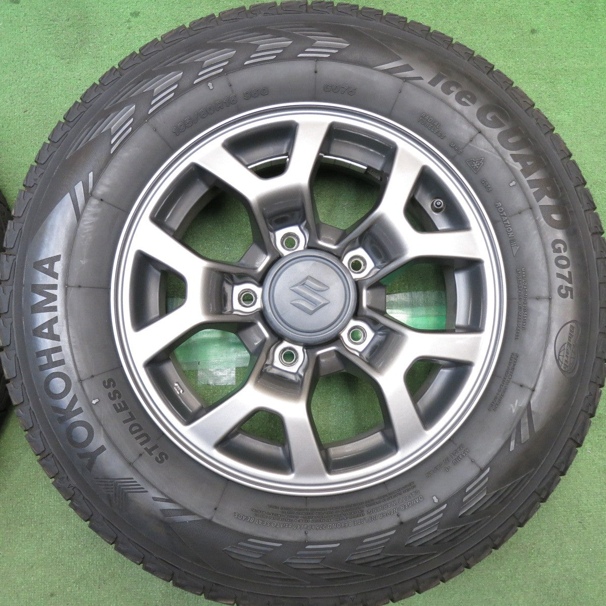 キレイ！24年◎スズキ JB74W ジムニー シエラ 純正 195/80R15 スタッドレス ヨコハマ アイスガード G075 15インチ PCD139.7/5H◎6101009HAス
