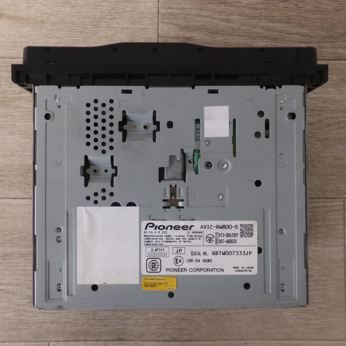 [送料無料] ★カロッツェリア carrozzeria AV一体型メモリーナビゲーション AVIC-RW800-D(1)★