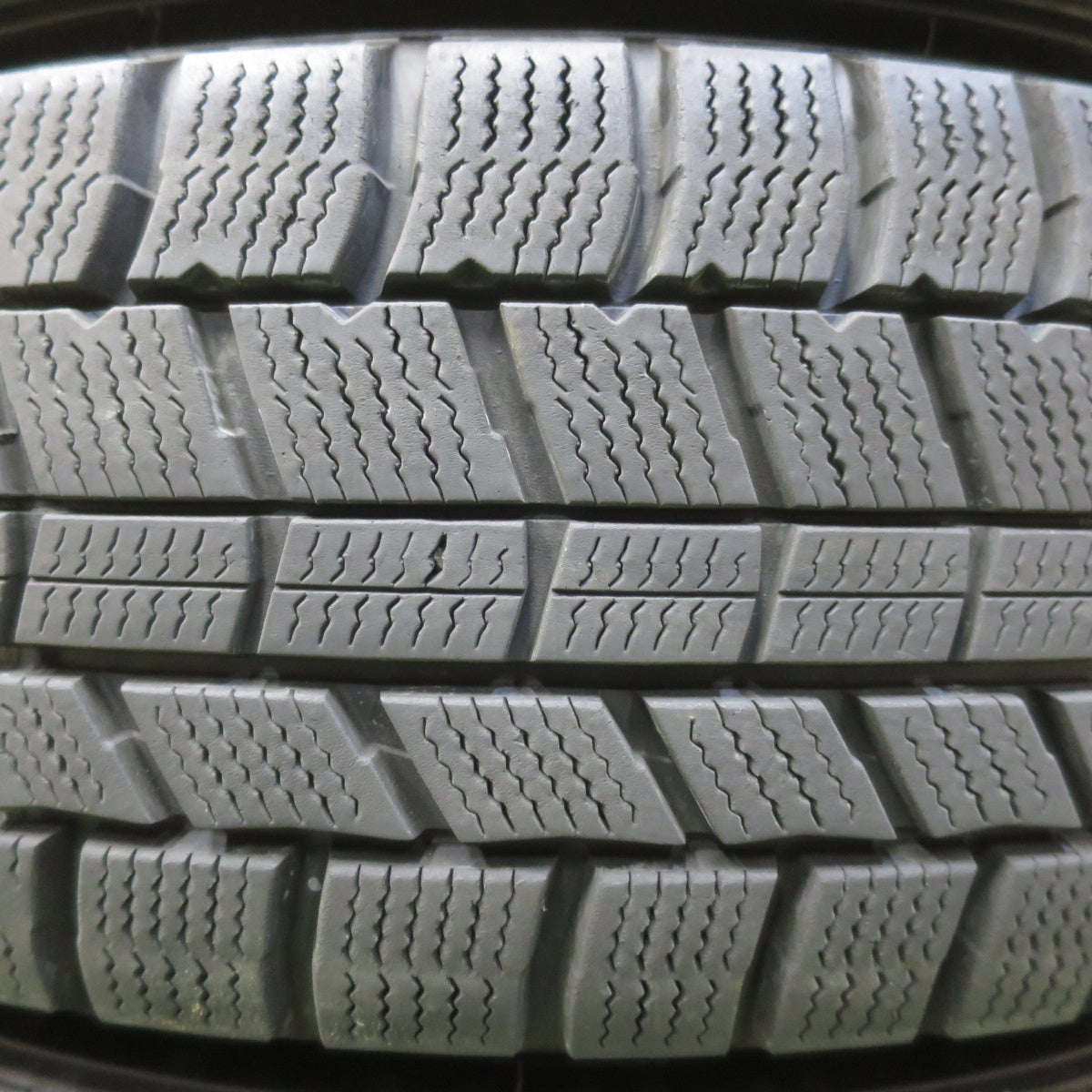 バリ溝！23年！キレイ！9.5分◎スタッドレス 185/65R15 オートバックス ノーストレック N5 Exceeder エクシーダー 15インチ PCD100/4H◎6070104イス