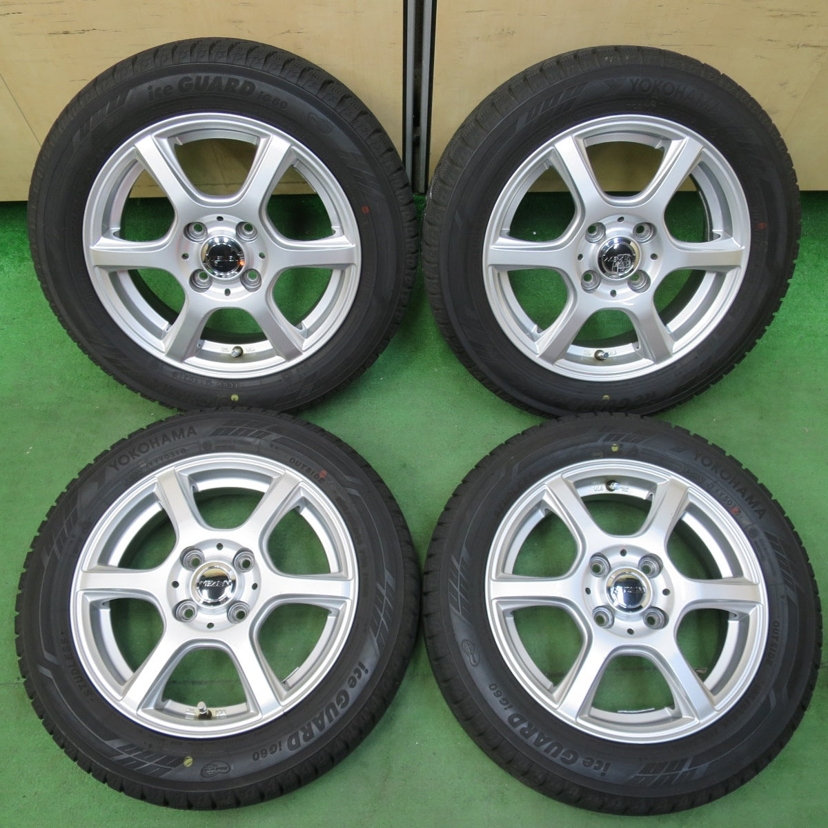 [送料無料] バリ溝！9分★スタッドレス 155/65R14 ヨコハマ アイスガード iG60 WEZEN 14インチ PCD100/4H★5011604イス
