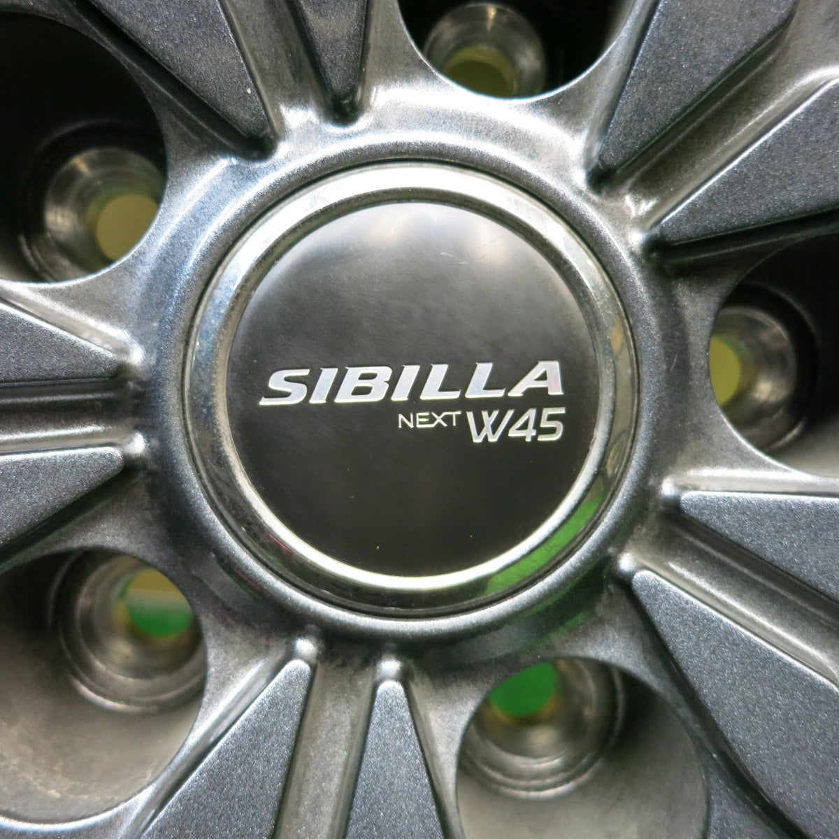バリ溝！24年！キレイ！ほぼ10分★スタッドレス 225/60R18 ヨコハマ アイスガード G075 SIBILLA NEXT W45 シビラ ネクスト 18インチ PCD114.3/5H★5112013HAス