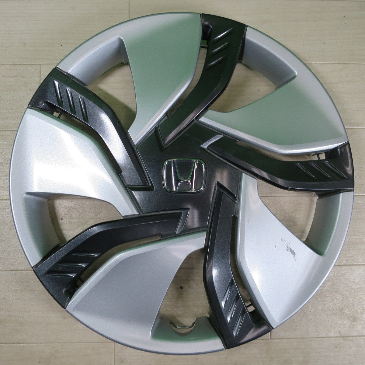 [送料無料] 4枚価格☆ホンダ GP5 フィット 純正 ホイール キャップ カバー 15インチ 44733-T5C-N01 HONDA FIT☆