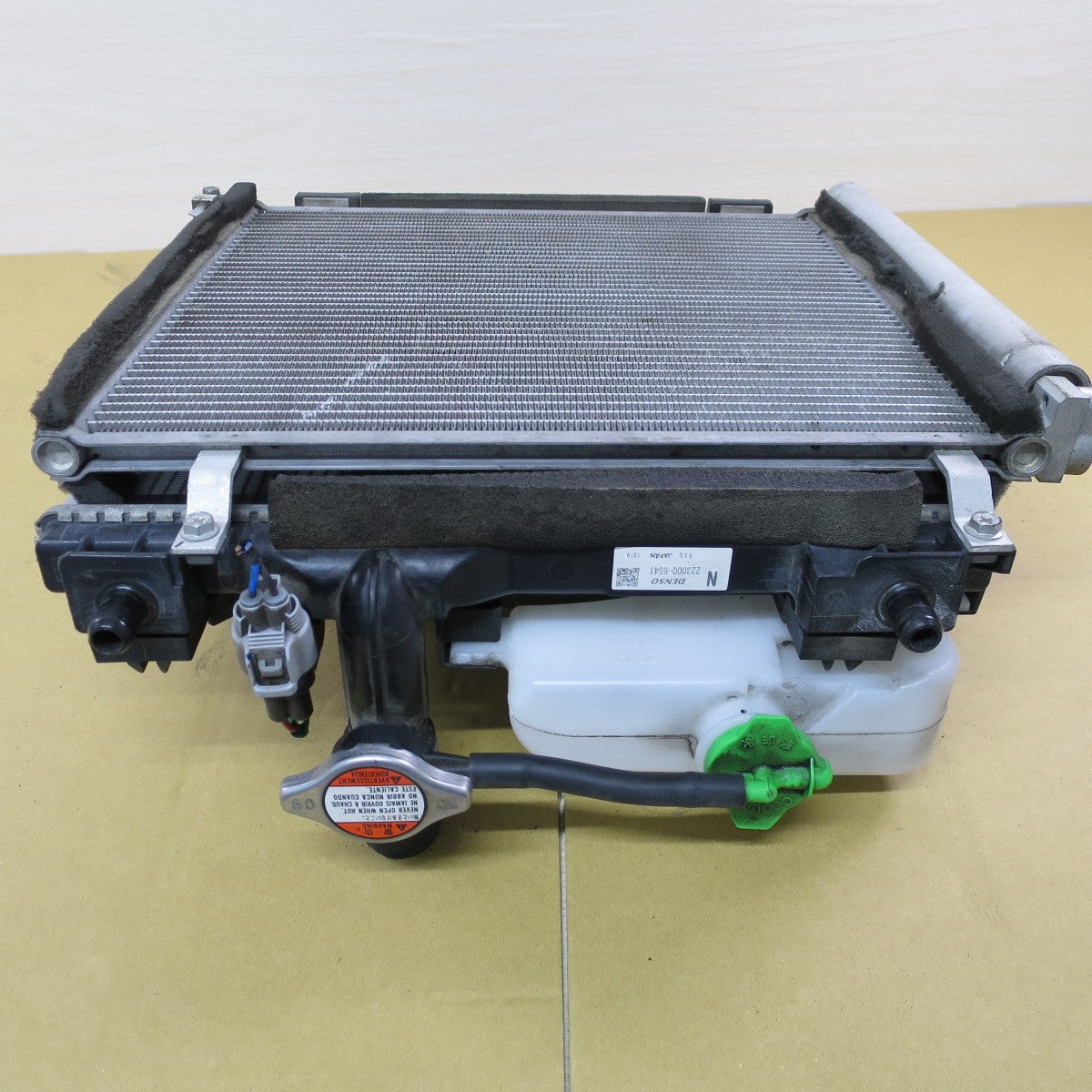 ♪スズキ MH34S MH44S ワゴンR 純正 DENSO ラジエーター 223000-6541 電動 ファン 168000-1881 デンソー カー パーツ♪ [送料無料]