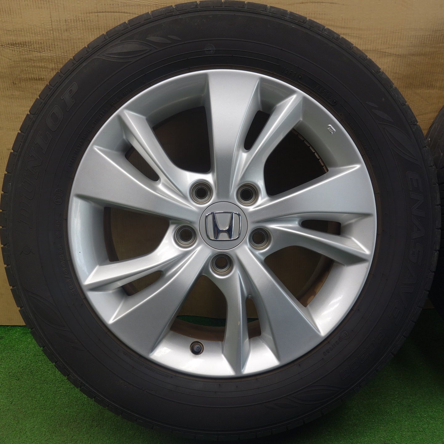 バリ溝！キレイ！8.5分★ホンダ ヴェゼル 純正 215/60R16 ダンロップ エナセーブ EC300 16インチ PCD114.3/5H★6031501KTノ