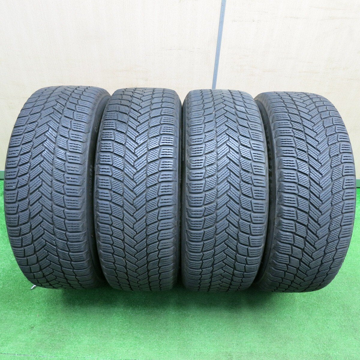 バリ溝！21年！9分★ボルボ 等 MAK STOCKHOLM 235/55R19 スタッドレス ミシュラン X-ICE SNOW SUV 19インチ ストックホルム PCD108/5H★4120806TNス