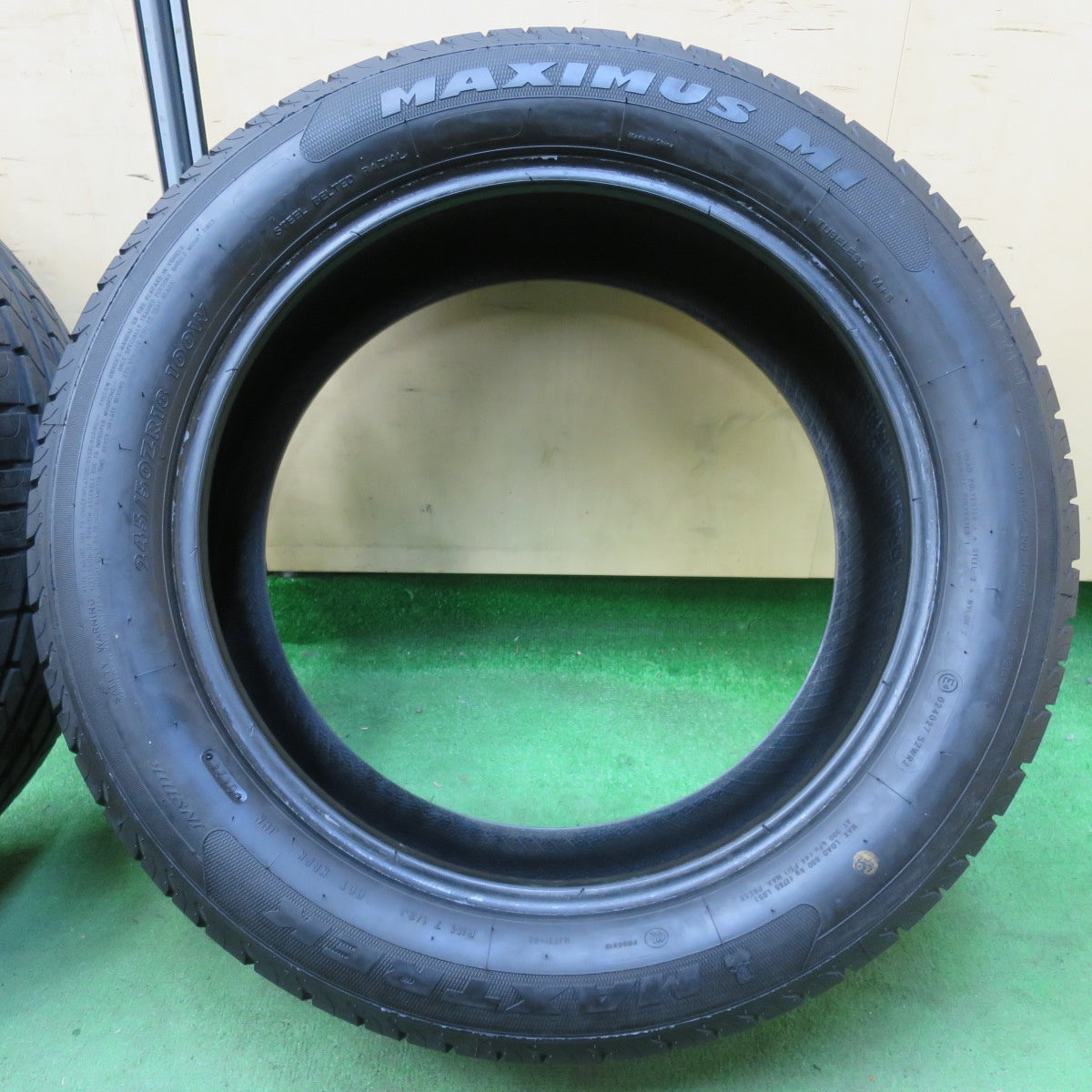 [送料無料] バリ溝！24年！ほぼ10分★245/50R18 マックストレック マキシマス M1 タイヤ 18インチ フーガ セルシオ シーマ 等★5010810イノタ