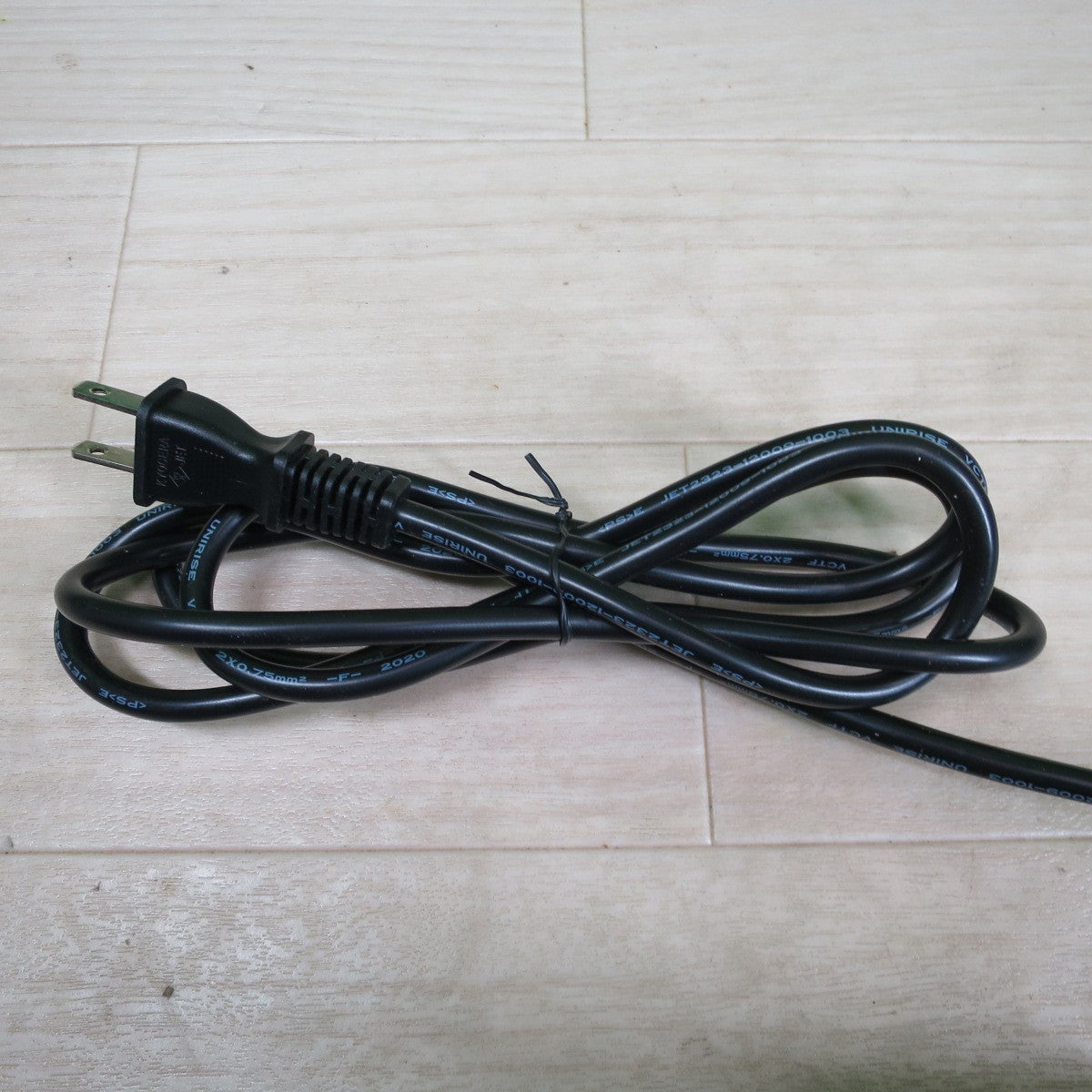 [送料無料] 美品！付属品付き☆京セラ 電気 のこぎり ASK-1010 電動 工具 切断機 ノコギリ KYOCERA 100V コード式☆