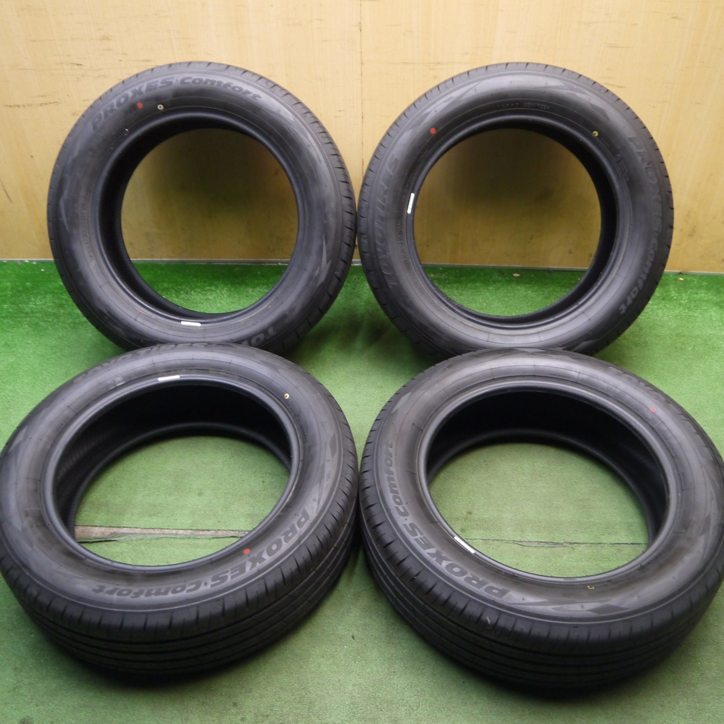 新車外し！26年★225/60R18 トーヨー プロクセス Comfort コンフォート タイヤ 18インチ 40系 アルファード ハリアー CX-5 RAV4 等★6070107KKノタ