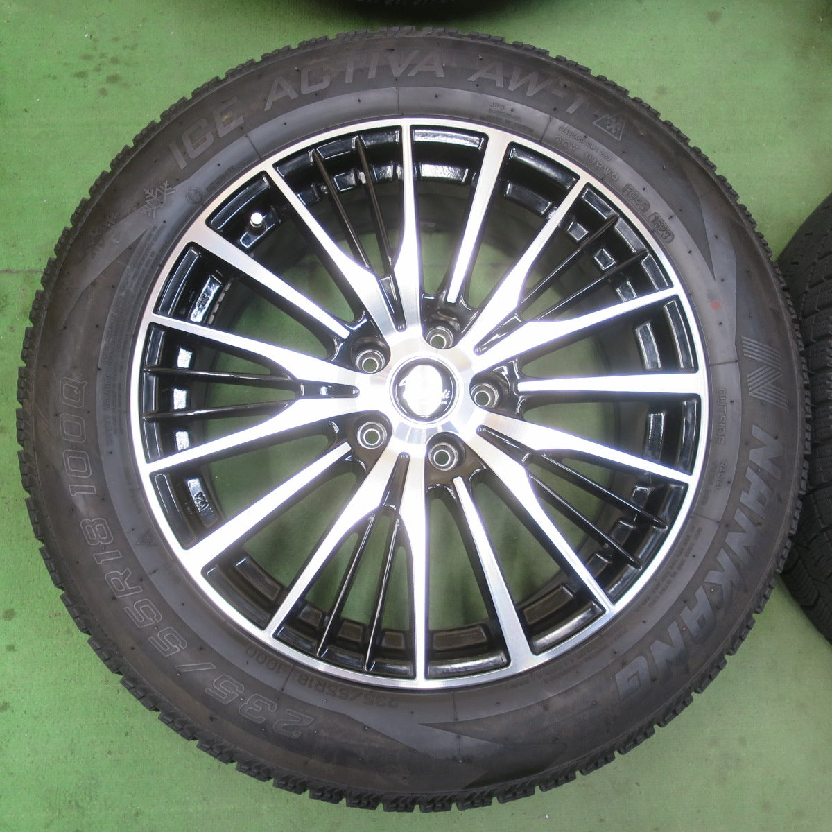 バリ溝！23年！キレイ！9分★スタッドレス 235/55R18 ナンカン アイスアクティバ AW-1 Verthandi ヴェルザンディ ヴェルサンディ 18インチ PCD114.3/5H★6022802イス