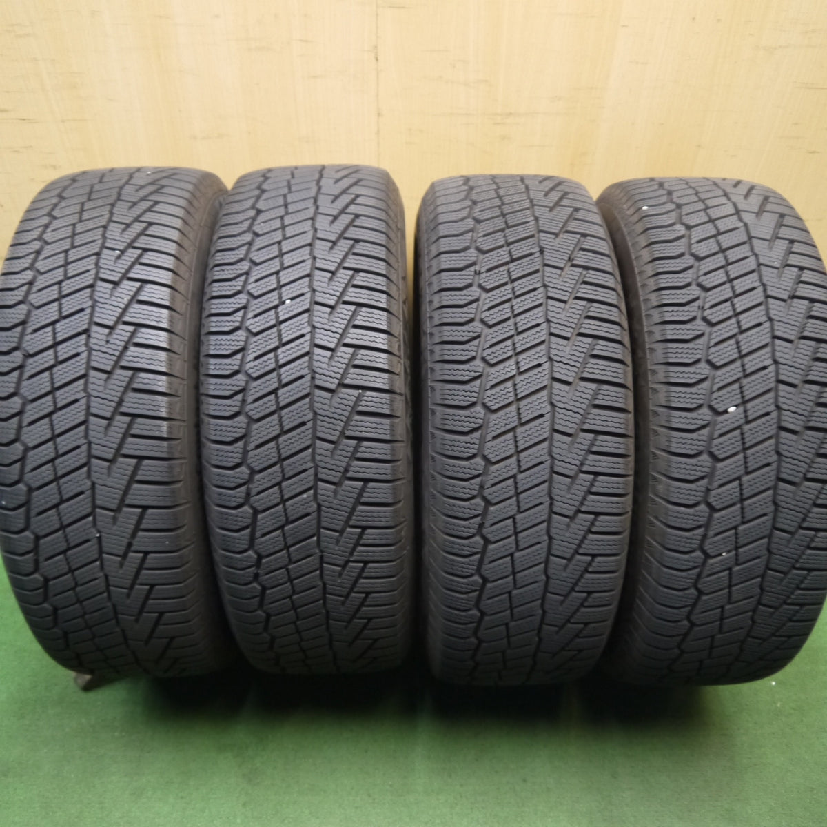 バリ溝！22年！キレイ！9.5分◎スタッドレス 215/60R16 コンチネンタル ノースコンタクト NC6 SMACK ENKEI スマック エンケイ 16インチ PCD114.3/5H◎6090804Hス