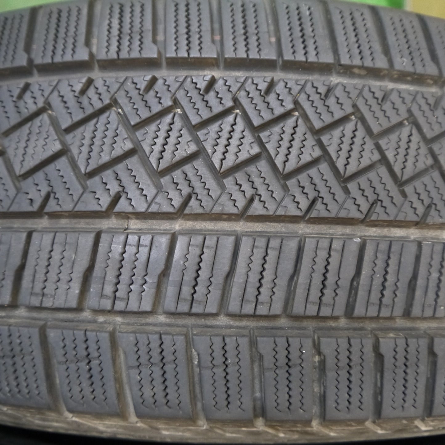 4本価格！22年★スタッドレス 215/65R17 ピレリ アイスゼロ アシンメトリコ タイヤ 17インチ ワーゲン ティグアン アウディ Q3 等★5100101Hスタ