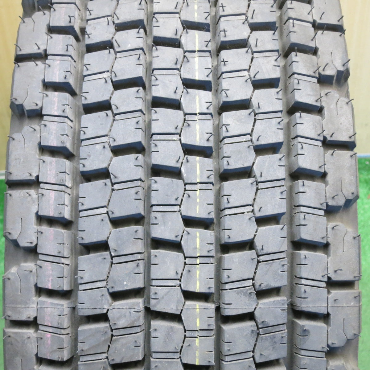 未使用！22年！1本★トラック タイヤ 245/70R19.5 136/134J スタッドレス ブリヂストン エコピア W901 19.5インチ★6072904KKスタ