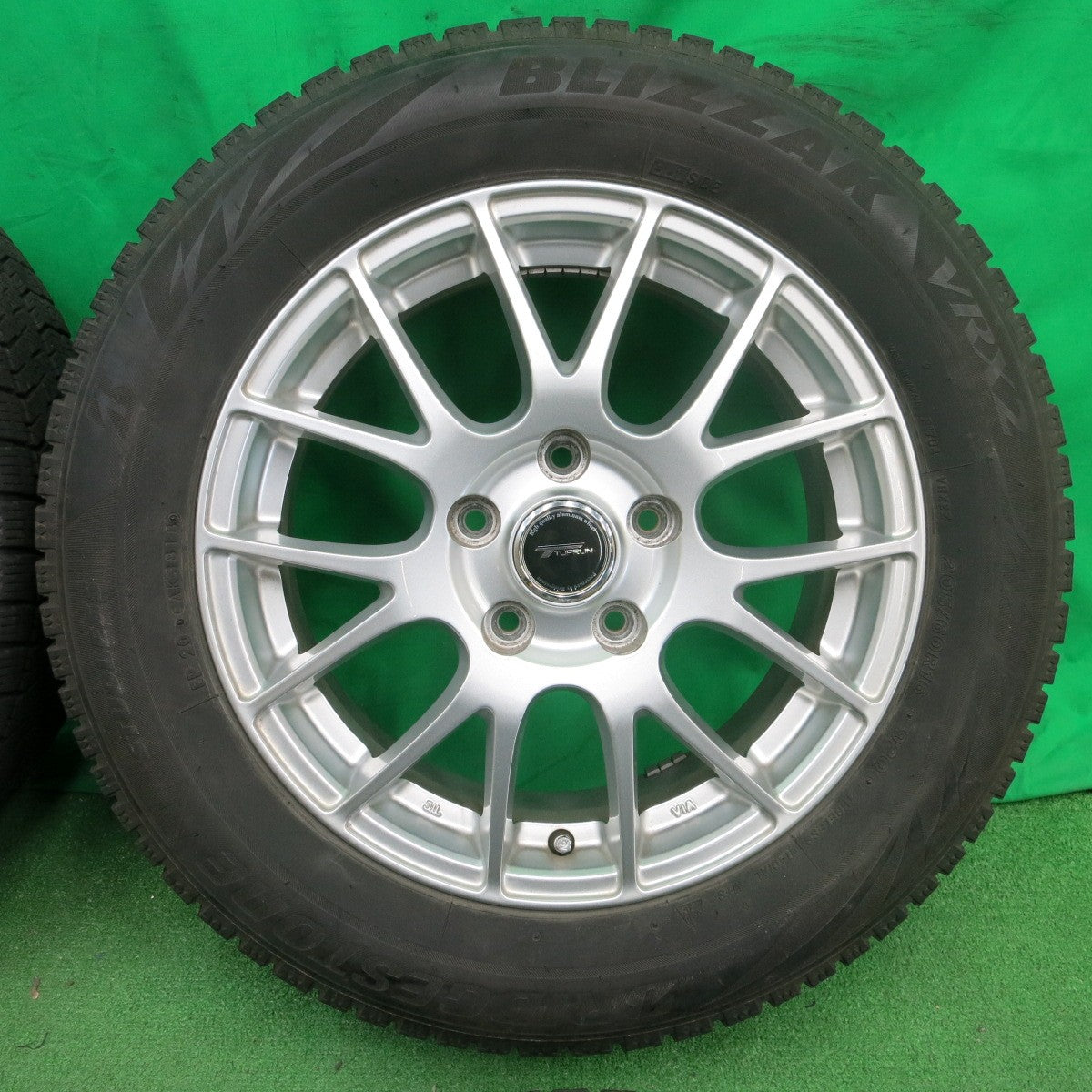 *送料無料* キレイ★スタッドレス 205/60R16 ブリヂストン ブリザック VRX2 TOPRUN トップラン 16インチ PCD114.3/5H★4042901ナス
