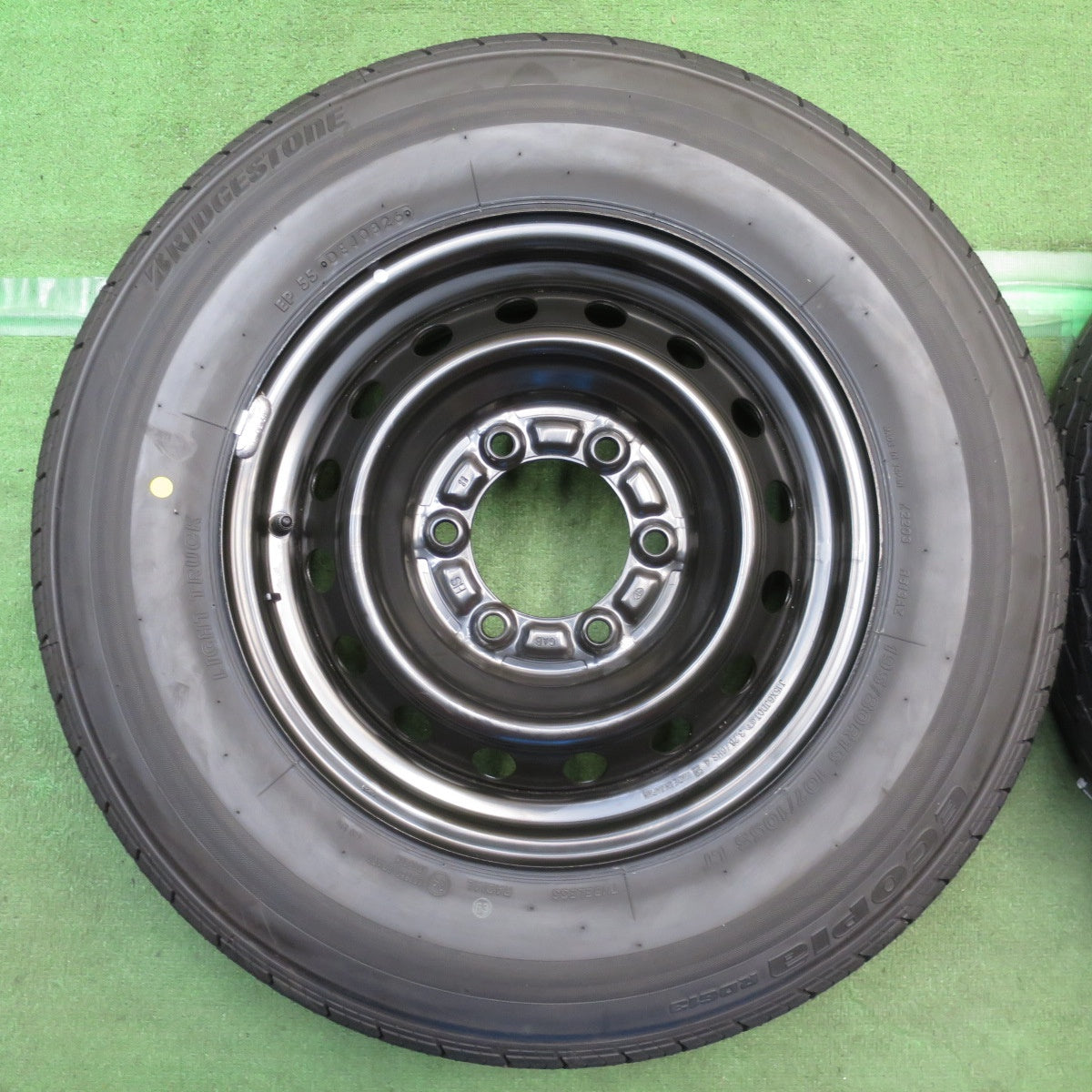 新車外し！26年◎トヨタ ハイエース 純正 スチール 195/80R15 107/105S ブリヂストン エコピア RD613 15インチ PCD139.7/6H◎6091911NJノ