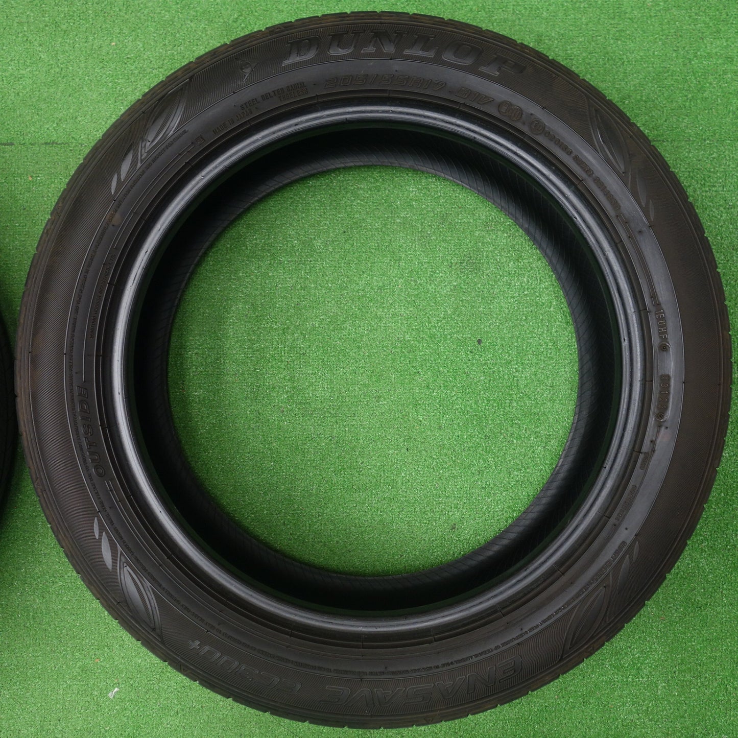 バリ溝！23年！8.5分★205/55R17 ダンロップ エナセーブ EC300+ タイヤ 17インチ ノア ヴォクシー エスクァイア セレナ ステップワゴン 等★6062803KTノタ