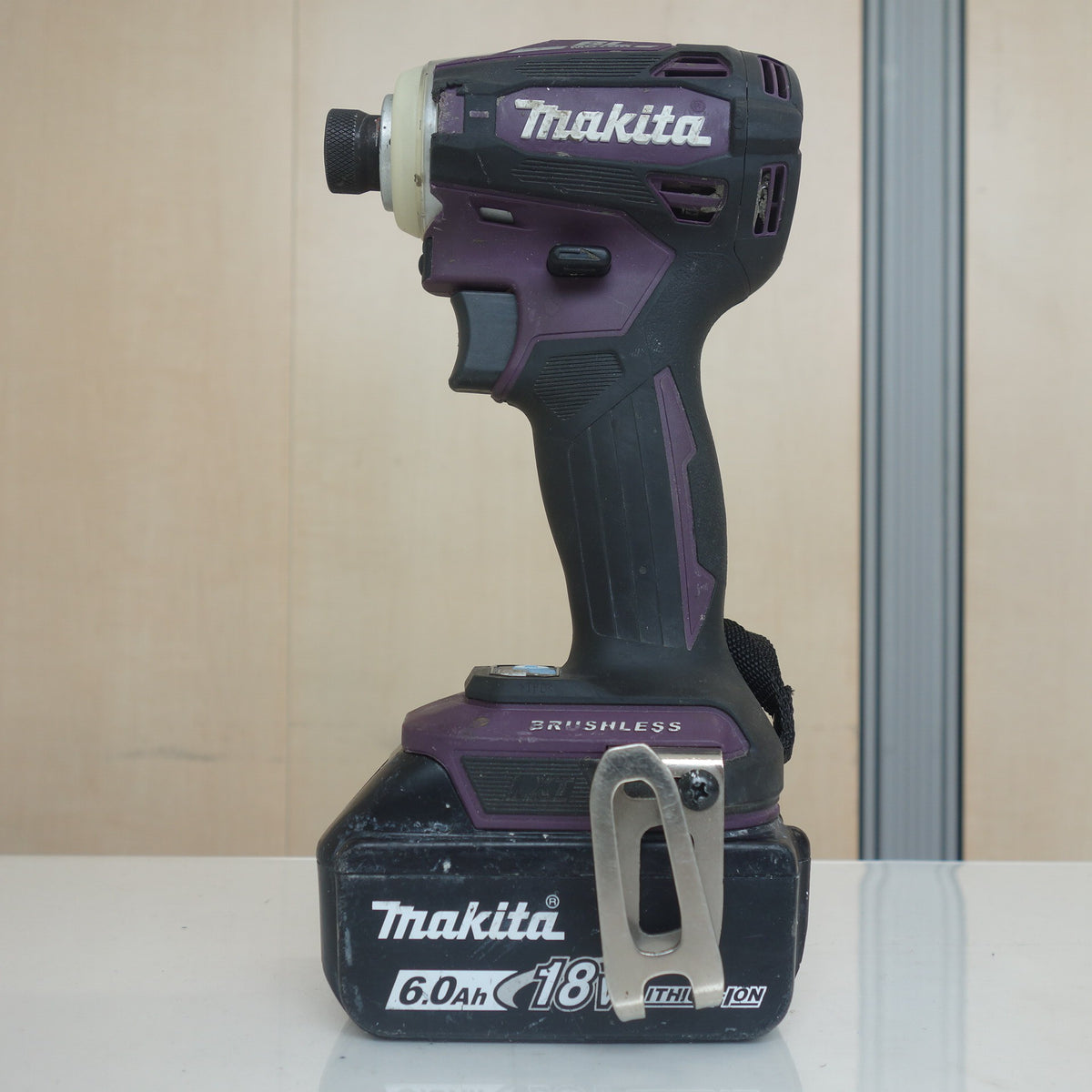 ◆マキタ 充電式 インパクト ドライバ  TD172D 18V 純正 バッテリ BL1860B 電動 工具 makita◆