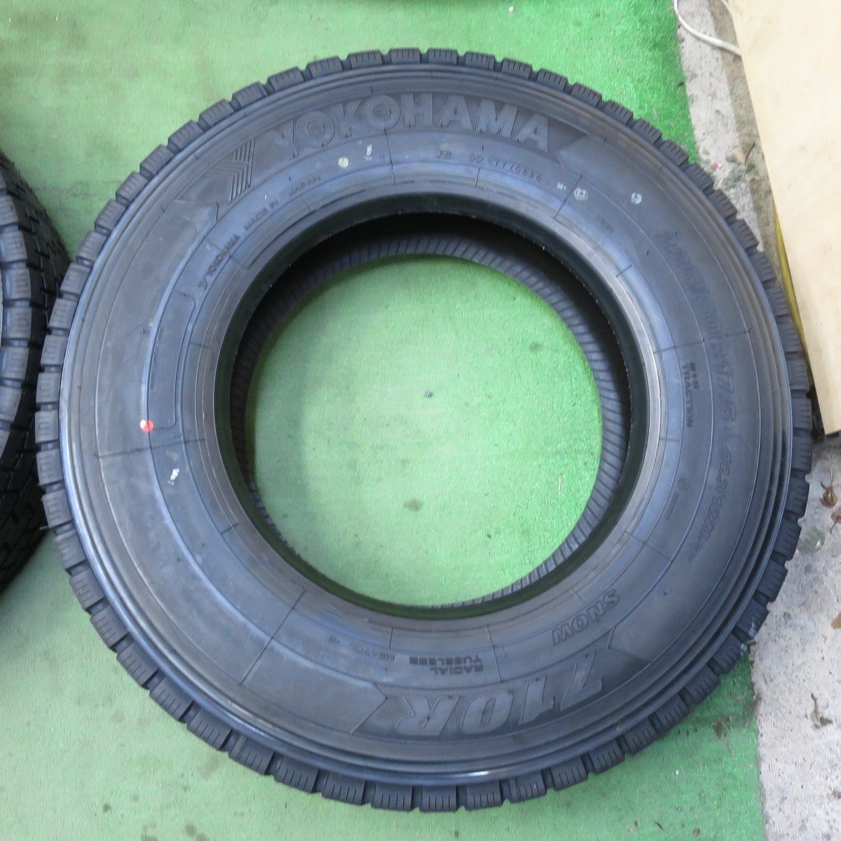未使用！26年！6本★トラック バス タイヤ 225/80R17.5 123/122L ヨコハマ 710R ミックス オールシーズン 17.5インチ★6040602イスタ
